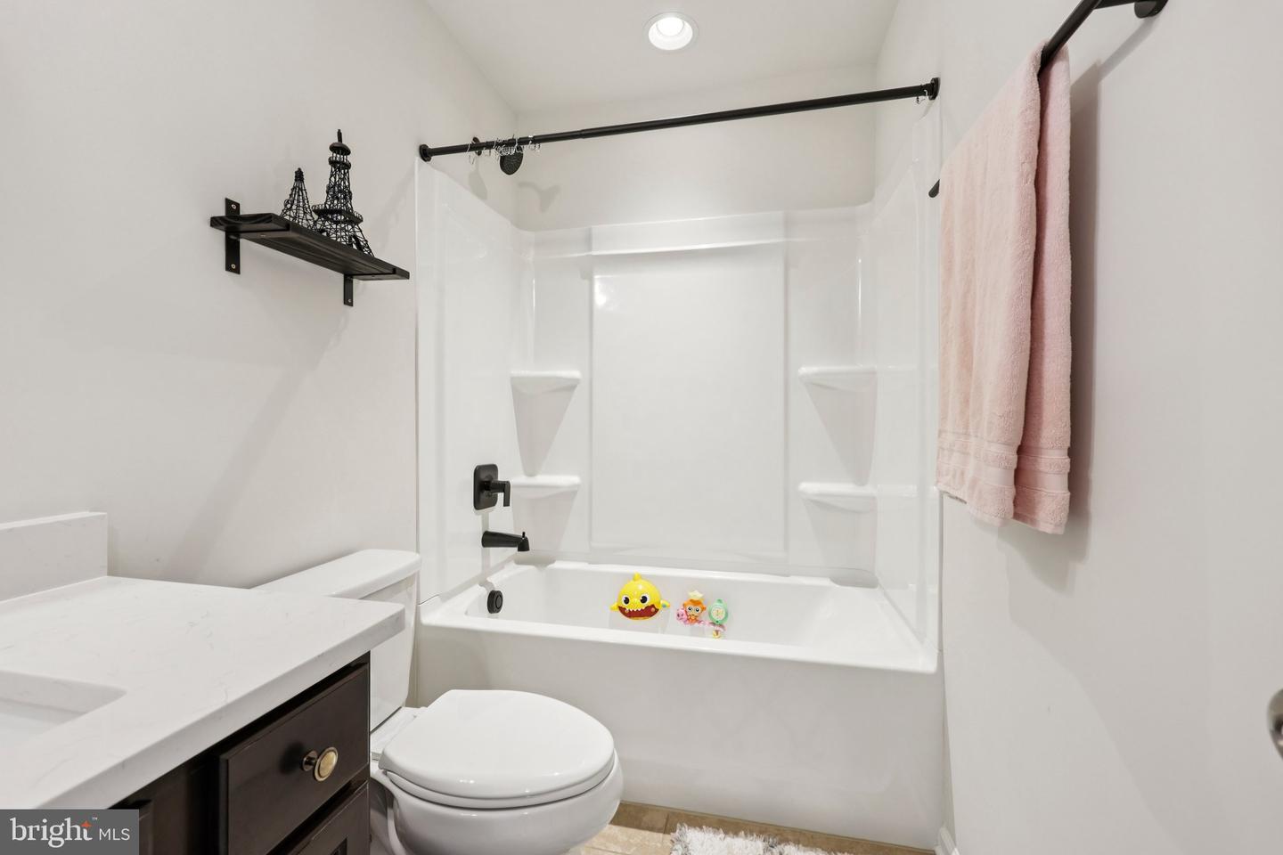 12131 BOWLING FARM CT, FREDERICKSBURG, Virginia 22407, 3 Bedrooms Bedrooms, ,2 BathroomsBathrooms,Residential,For sale,12131 BOWLING FARM CT,VASP2034686 MLS # VASP2034686