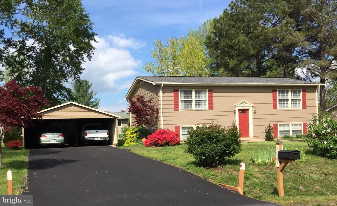 5507 CAROUSEL ST, FREDERICKSBURG, Virginia 22407, 3 Bedrooms Bedrooms, 7 Rooms Rooms,2 BathroomsBathrooms,Residential,For sale,5507 CAROUSEL ST,VASP2034688 MLS # VASP2034688