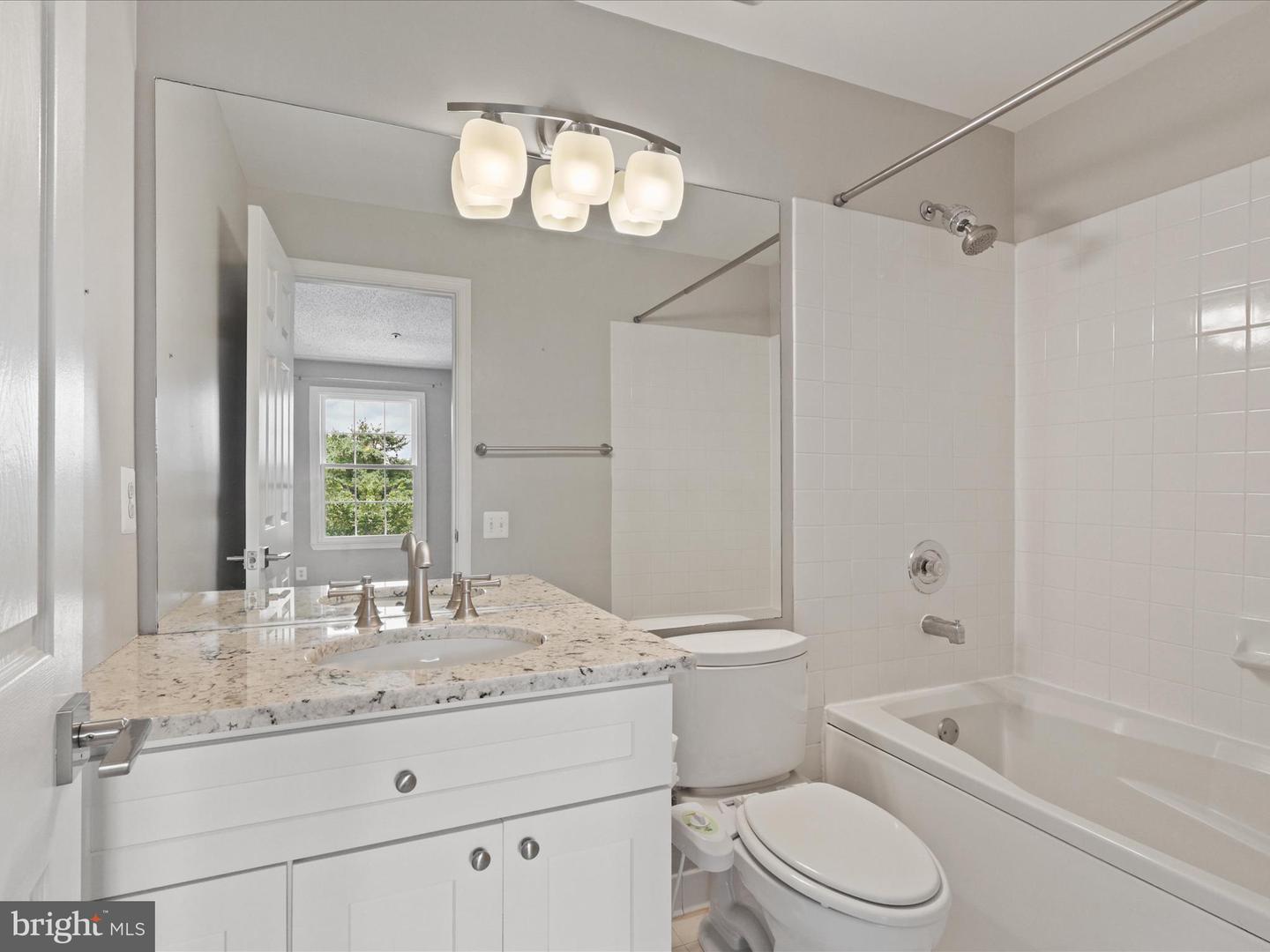 2812 EMMA LEE ST #303, FALLS CHURCH, Virginia 22042, 2 Bedrooms Bedrooms, ,2 BathroomsBathrooms,Residential,For sale,2812 EMMA LEE ST #303,VAFX2255458 MLS # VAFX2255458
