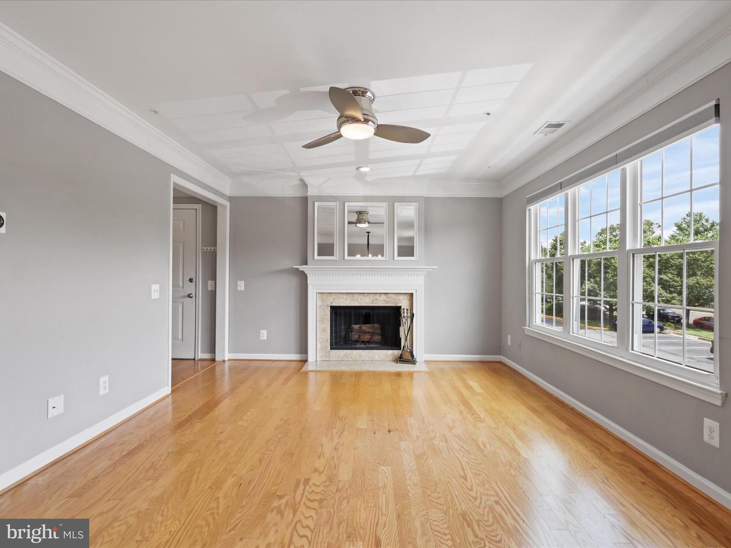 2812 EMMA LEE ST #303, FALLS CHURCH, Virginia 22042, 2 Bedrooms Bedrooms, ,2 BathroomsBathrooms,Residential,For sale,2812 EMMA LEE ST #303,VAFX2255458 MLS # VAFX2255458