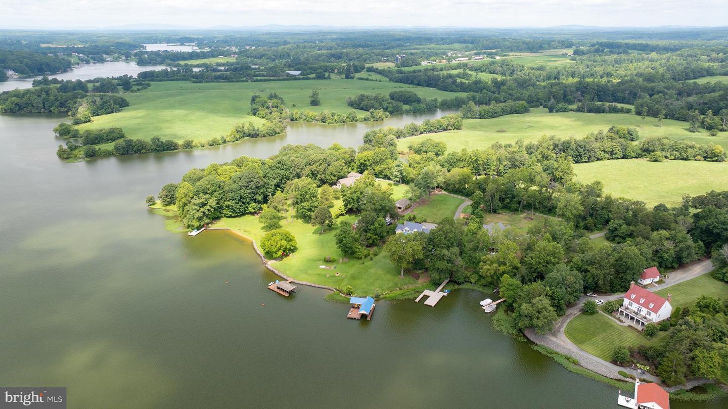 5727 PRIVATE RD, MINERAL, Virginia 23117, 5 Bedrooms Bedrooms, ,5 BathroomsBathrooms,Residential,For sale,5727 PRIVATE RD,VASP2034692 MLS # VASP2034692