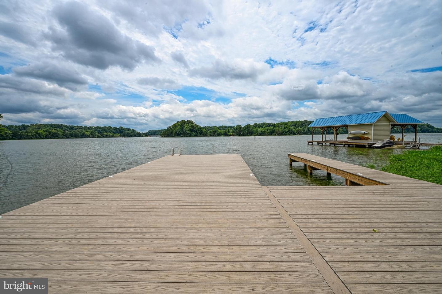 5727 PRIVATE RD, MINERAL, Virginia 23117, 5 Bedrooms Bedrooms, ,5 BathroomsBathrooms,Residential,For sale,5727 PRIVATE RD,VASP2034692 MLS # VASP2034692