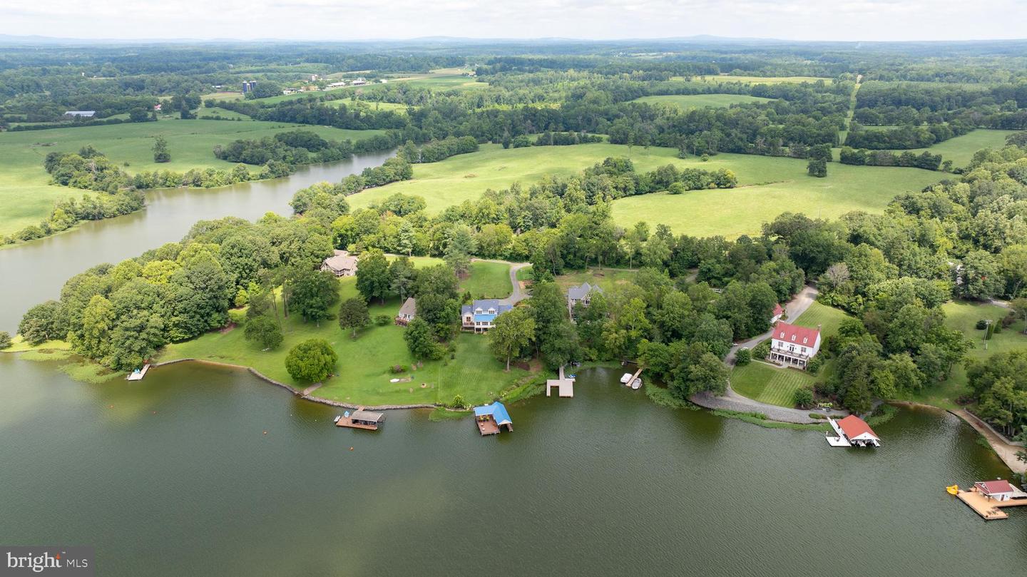5727 PRIVATE RD, MINERAL, Virginia 23117, 5 Bedrooms Bedrooms, ,5 BathroomsBathrooms,Residential,For sale,5727 PRIVATE RD,VASP2034692 MLS # VASP2034692