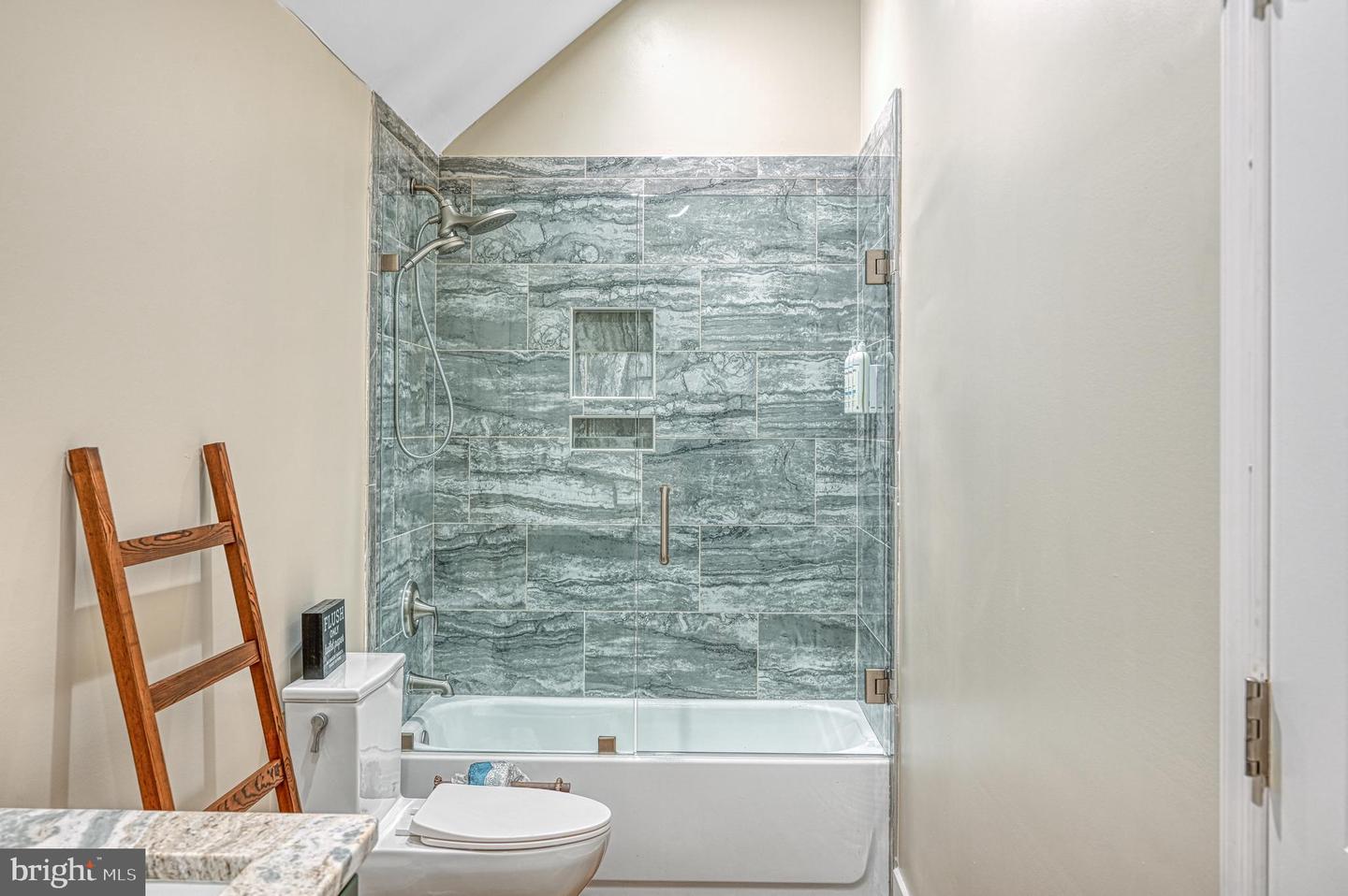 5727 PRIVATE RD, MINERAL, Virginia 23117, 5 Bedrooms Bedrooms, ,5 BathroomsBathrooms,Residential,For sale,5727 PRIVATE RD,VASP2034692 MLS # VASP2034692
