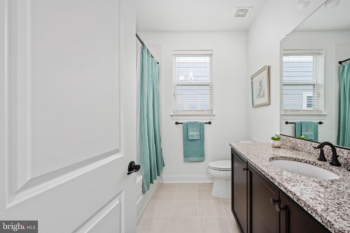 141 COWBIRD ST, LAKE FREDERICK, Virginia 22630, 2 Bedrooms Bedrooms, ,2 BathroomsBathrooms,Residential,For sale,141 COWBIRD ST,VAFV2035412 MLS # VAFV2035412