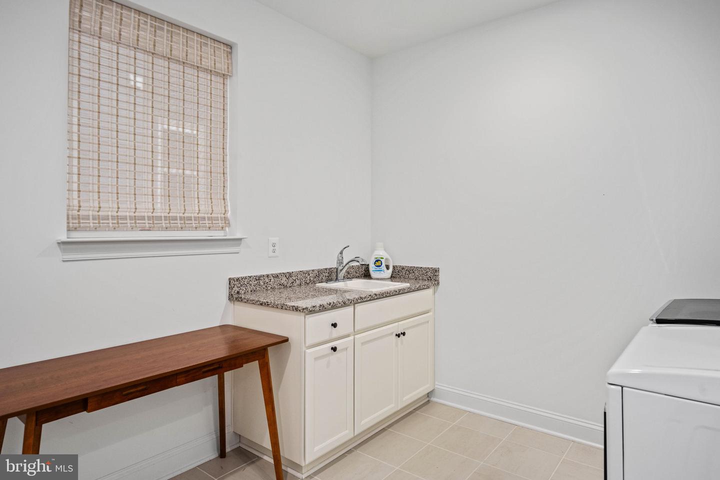 141 COWBIRD ST, LAKE FREDERICK, Virginia 22630, 2 Bedrooms Bedrooms, ,2 BathroomsBathrooms,Residential,For sale,141 COWBIRD ST,VAFV2035412 MLS # VAFV2035412
