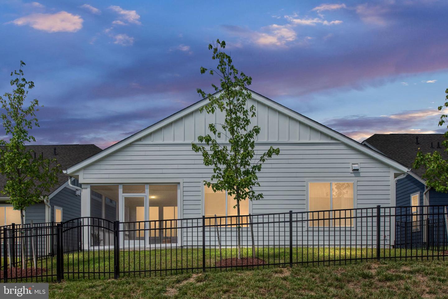 141 COWBIRD ST, LAKE FREDERICK, Virginia 22630, 2 Bedrooms Bedrooms, ,2 BathroomsBathrooms,Residential,For sale,141 COWBIRD ST,VAFV2035412 MLS # VAFV2035412