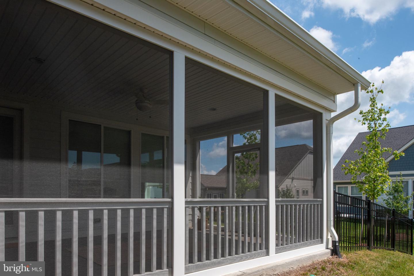 141 COWBIRD ST, LAKE FREDERICK, Virginia 22630, 2 Bedrooms Bedrooms, ,2 BathroomsBathrooms,Residential,For sale,141 COWBIRD ST,VAFV2035412 MLS # VAFV2035412