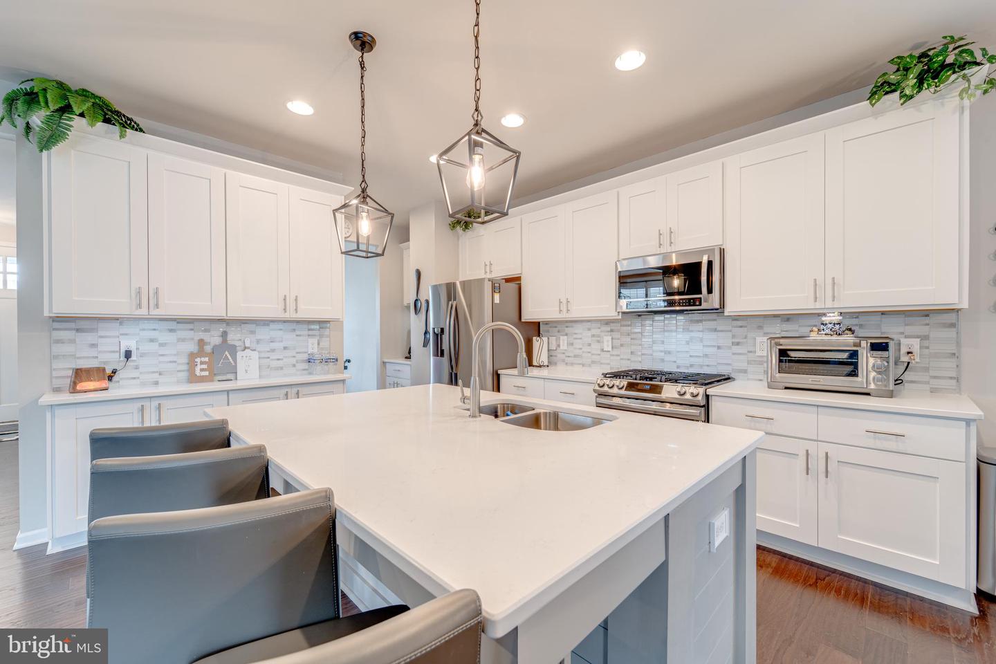 990 FORSYTHIA LN, STAFFORD, Virginia 22554, 4 Bedrooms Bedrooms, ,3 BathroomsBathrooms,Residential,For sale,990 FORSYTHIA LN,VAST2040832 MLS # VAST2040832