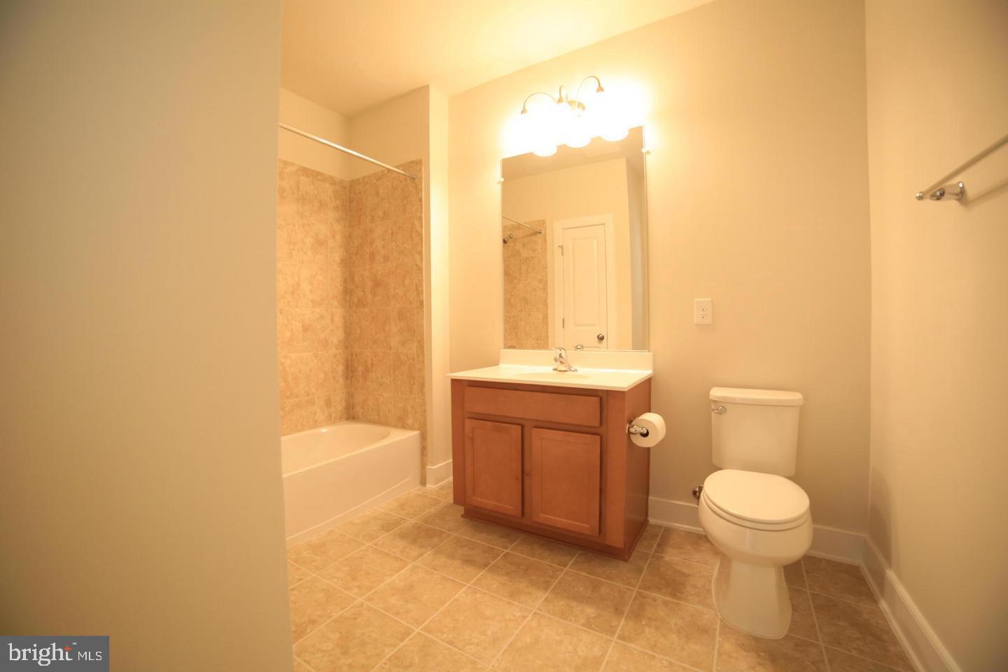 9521 BASTILLE ST #305, FAIRFAX, Virginia 22031, 2 Bedrooms Bedrooms, ,2 BathroomsBathrooms,Residential,For sale,9521 BASTILLE ST #305,VAFX2255590 MLS # VAFX2255590