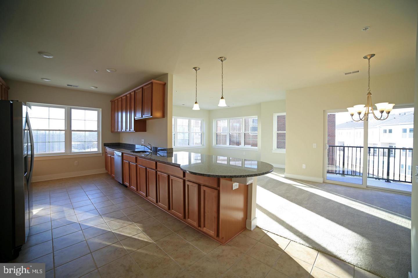9521 BASTILLE ST #305, FAIRFAX, Virginia 22031, 2 Bedrooms Bedrooms, ,2 BathroomsBathrooms,Residential,For sale,9521 BASTILLE ST #305,VAFX2255590 MLS # VAFX2255590