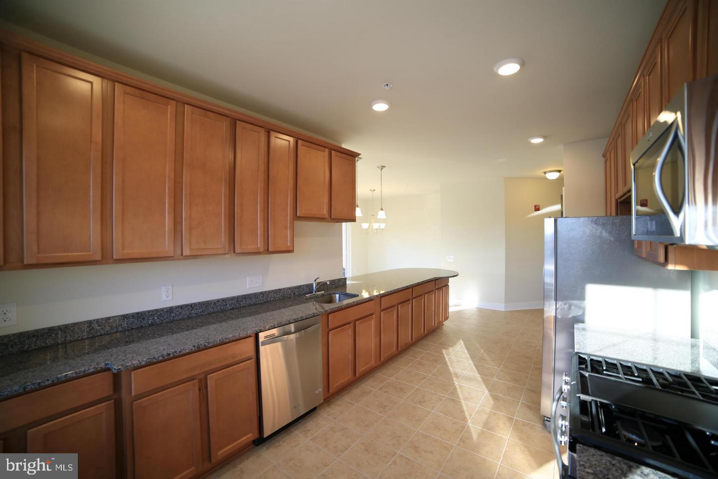 9521 BASTILLE ST #305, FAIRFAX, Virginia 22031, 2 Bedrooms Bedrooms, ,2 BathroomsBathrooms,Residential,For sale,9521 BASTILLE ST #305,VAFX2255590 MLS # VAFX2255590