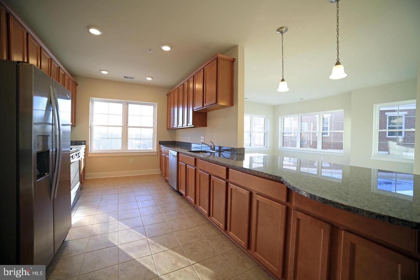 9521 BASTILLE ST #305, FAIRFAX, Virginia 22031, 2 Bedrooms Bedrooms, ,2 BathroomsBathrooms,Residential,For sale,9521 BASTILLE ST #305,VAFX2255590 MLS # VAFX2255590