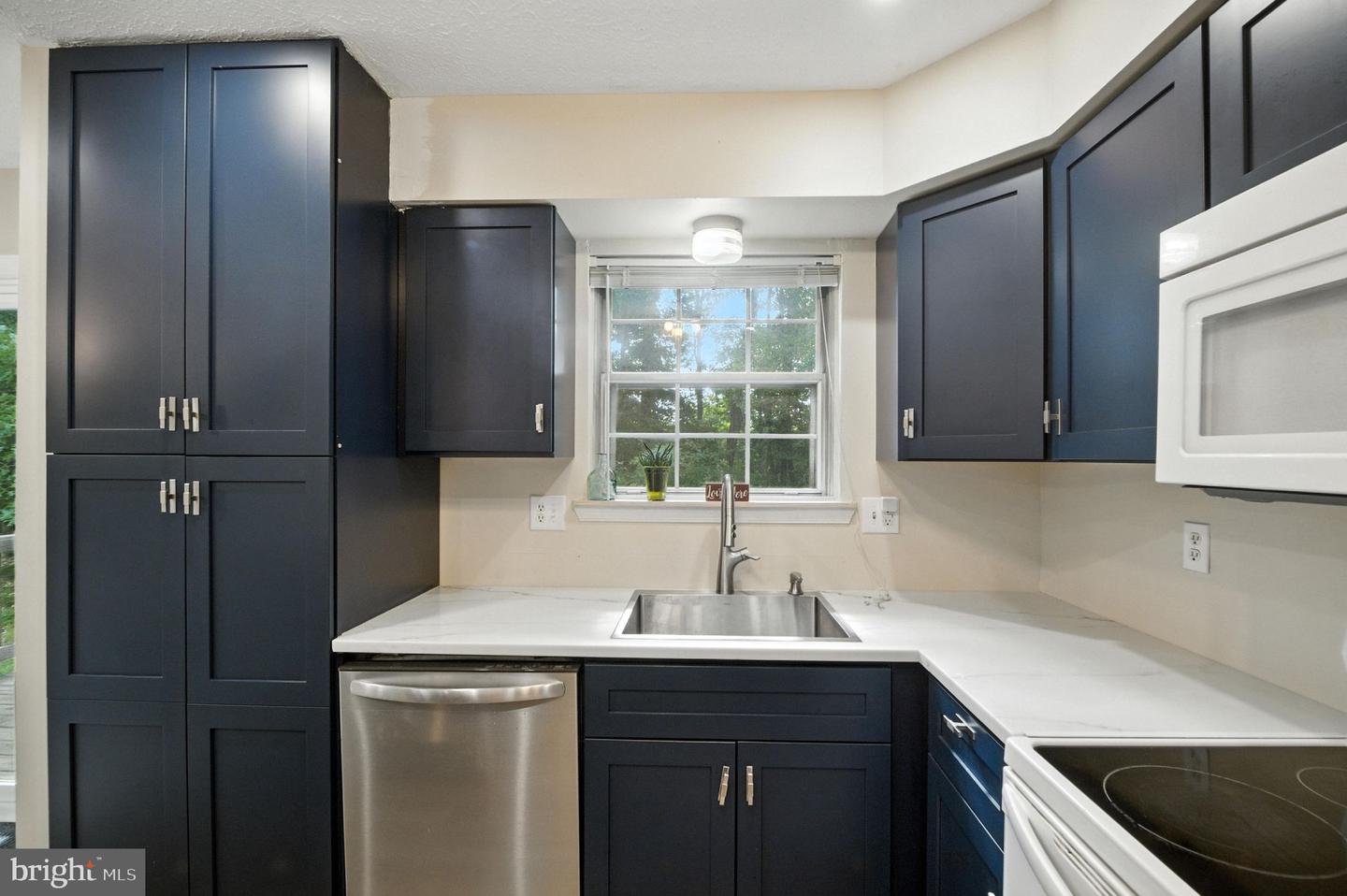 18245 LINTON CT, DUMFRIES, Virginia 22026, 4 Bedrooms Bedrooms, ,2 BathroomsBathrooms,Residential,For sale,18245 LINTON CT,VAPW2099268 MLS # VAPW2099268
