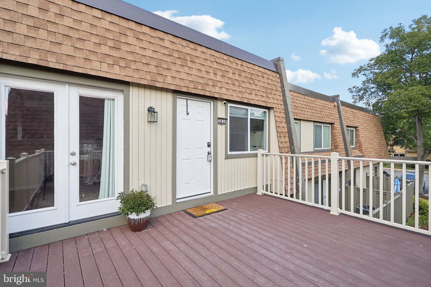 3834 MIRAMONTE PL #114E, ALEXANDRIA, Virginia 22309, 3 Bedrooms Bedrooms, ,2 BathroomsBathrooms,Residential,For sale,3834 MIRAMONTE PL #114E,VAFX2255640 MLS # VAFX2255640
