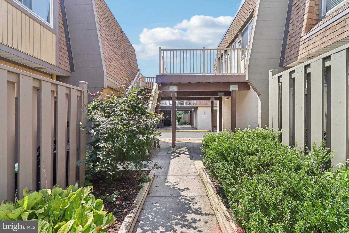 3834 MIRAMONTE PL #114E, ALEXANDRIA, Virginia 22309, 3 Bedrooms Bedrooms, ,2 BathroomsBathrooms,Residential,For sale,3834 MIRAMONTE PL #114E,VAFX2255640 MLS # VAFX2255640