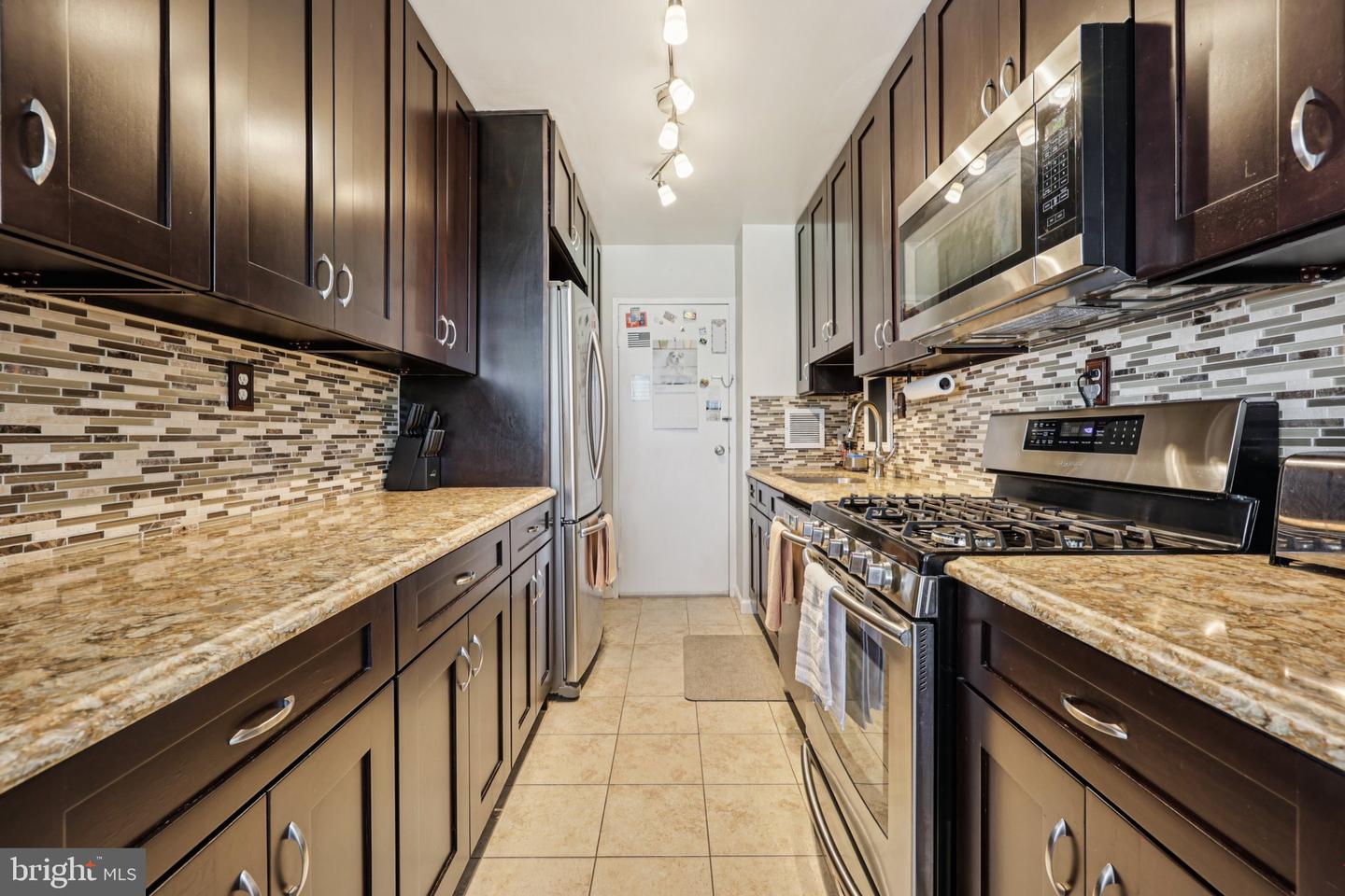 6631 WAKEFIELD DR #407, ALEXANDRIA, Virginia 22307, 1 Bedroom Bedrooms, ,1 BathroomBathrooms,Residential,For sale,6631 WAKEFIELD DR #407,VAFX2255664 MLS # VAFX2255664
