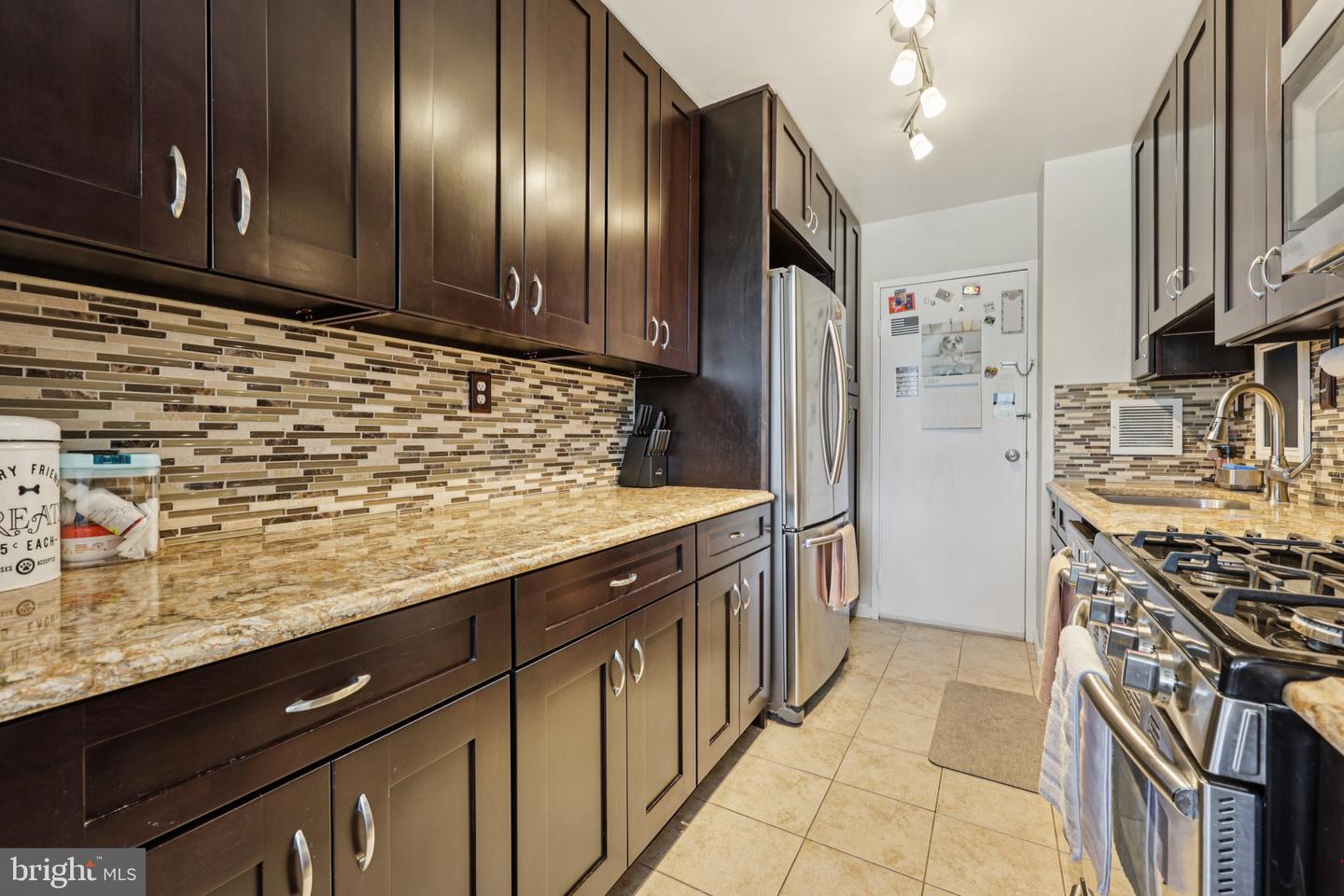 6631 WAKEFIELD DR #407, ALEXANDRIA, Virginia 22307, 1 Bedroom Bedrooms, ,1 BathroomBathrooms,Residential,For sale,6631 WAKEFIELD DR #407,VAFX2255664 MLS # VAFX2255664