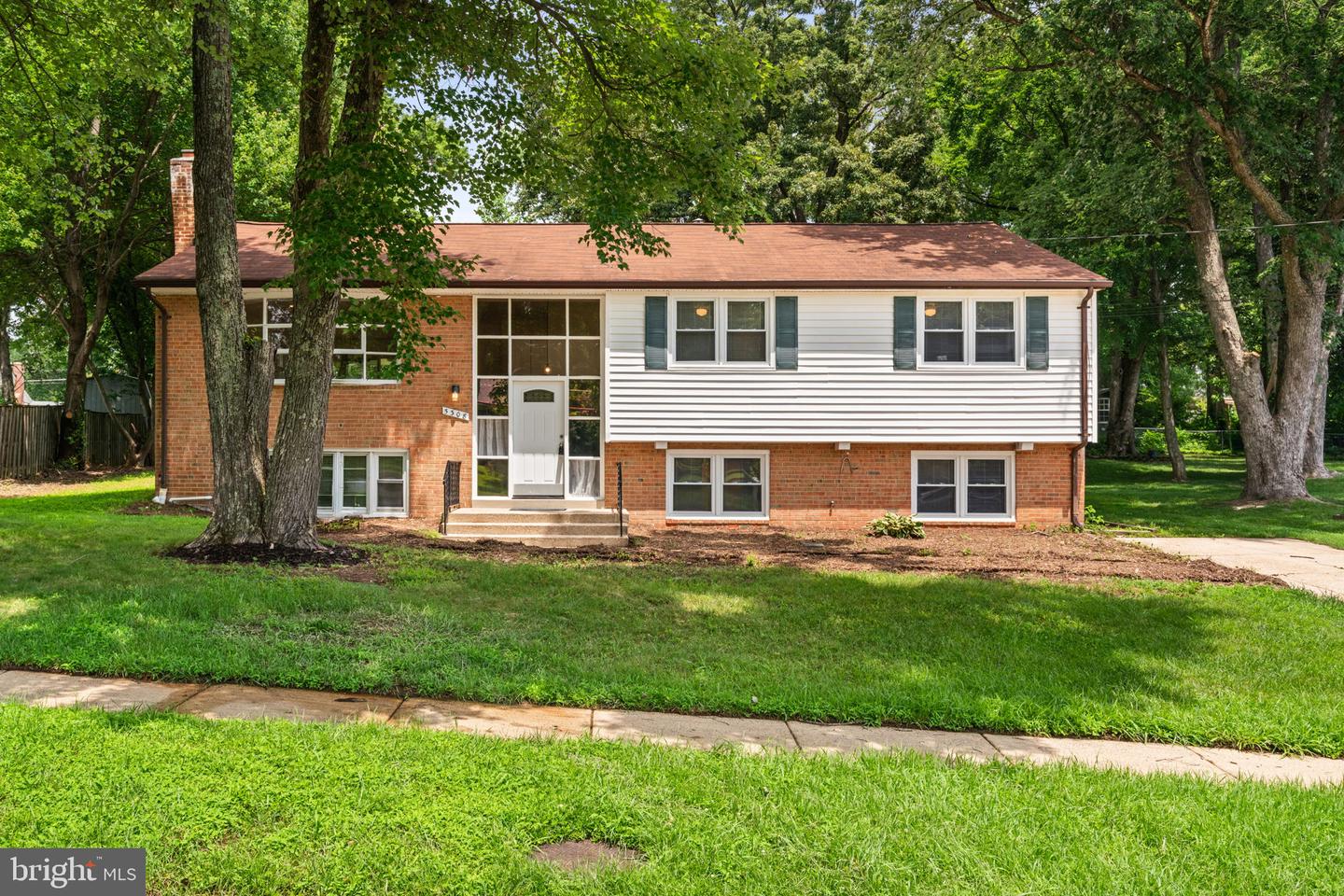 5308 PORTSMOUTH RD, FAIRFAX, Virginia 22032, 5 Bedrooms Bedrooms, ,3 BathroomsBathrooms,Residential,For sale,5308 PORTSMOUTH RD,VAFX2255674 MLS # VAFX2255674
