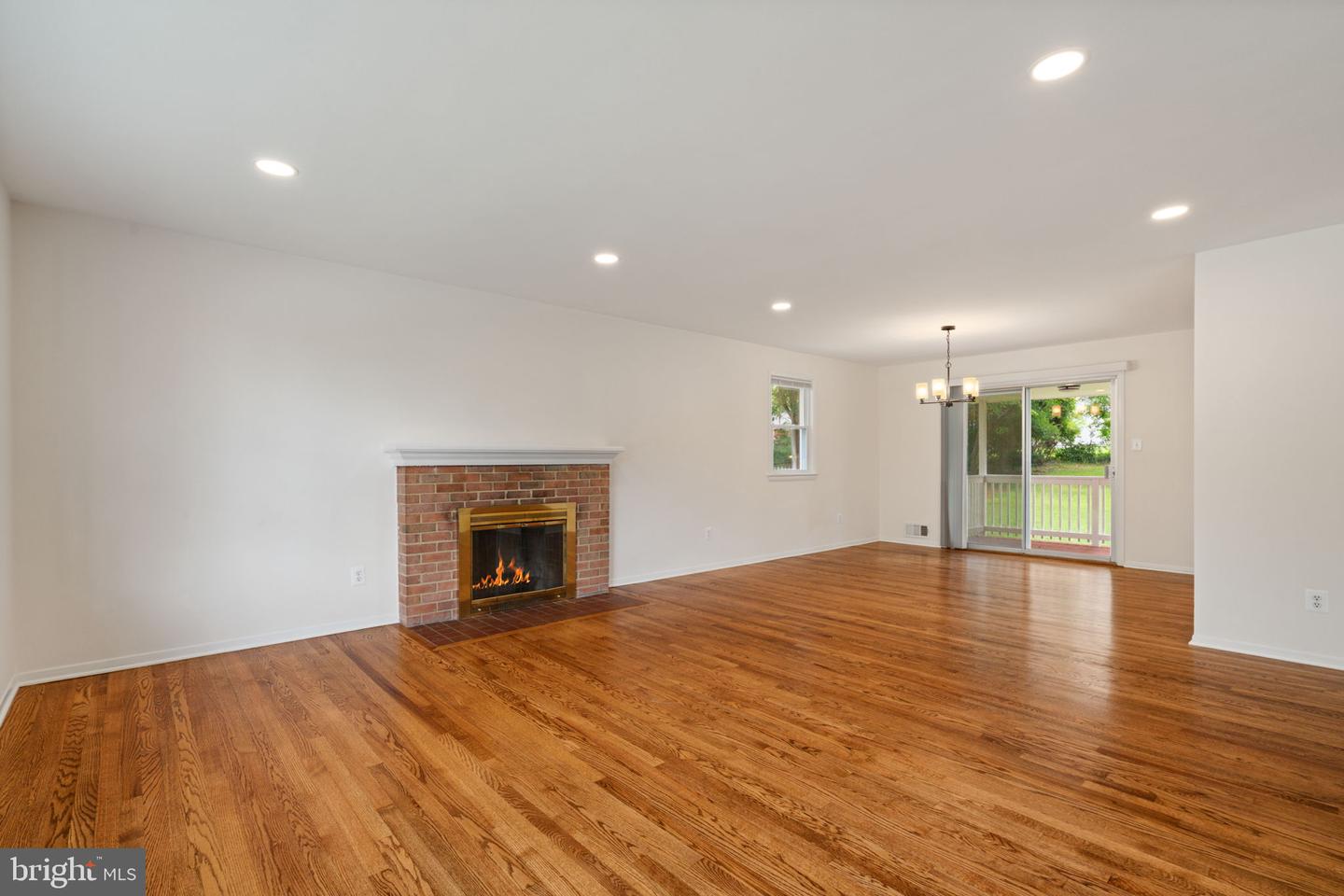 5308 PORTSMOUTH RD, FAIRFAX, Virginia 22032, 5 Bedrooms Bedrooms, ,3 BathroomsBathrooms,Residential,For sale,5308 PORTSMOUTH RD,VAFX2255674 MLS # VAFX2255674