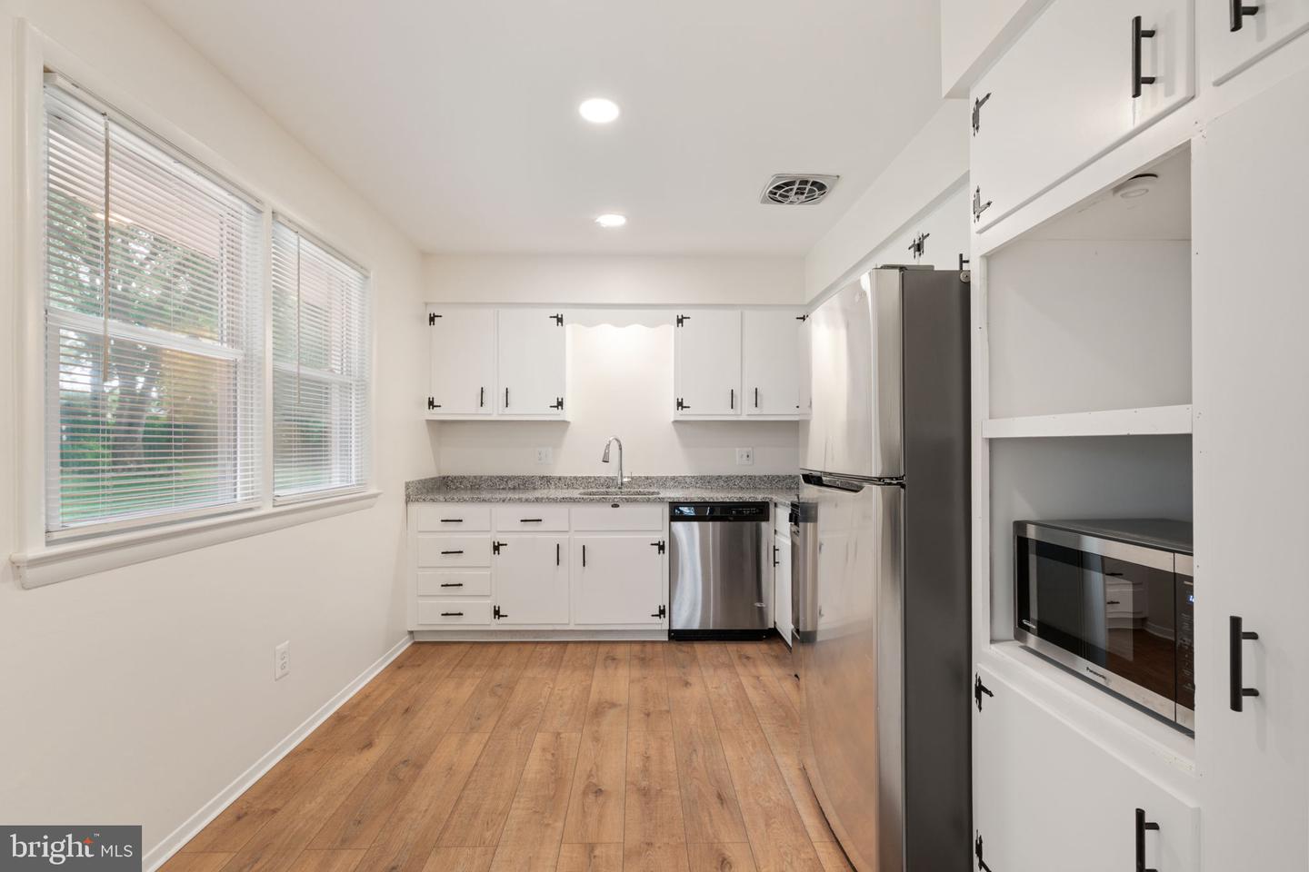 5308 PORTSMOUTH RD, FAIRFAX, Virginia 22032, 5 Bedrooms Bedrooms, ,3 BathroomsBathrooms,Residential,For sale,5308 PORTSMOUTH RD,VAFX2255674 MLS # VAFX2255674