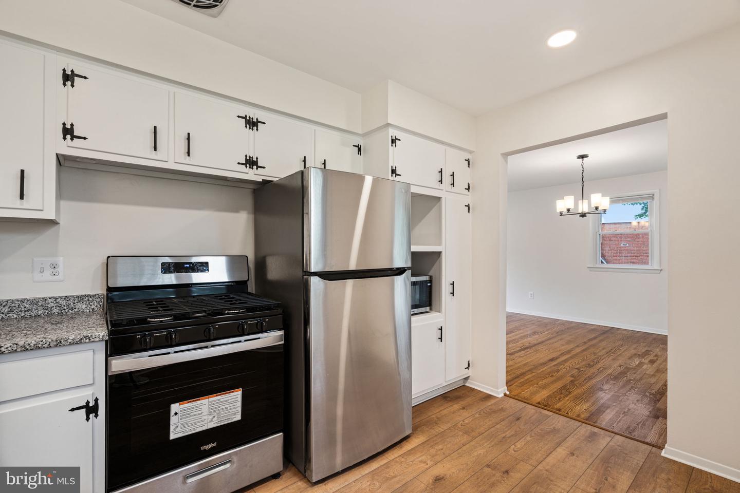 5308 PORTSMOUTH RD, FAIRFAX, Virginia 22032, 5 Bedrooms Bedrooms, ,3 BathroomsBathrooms,Residential,For sale,5308 PORTSMOUTH RD,VAFX2255674 MLS # VAFX2255674