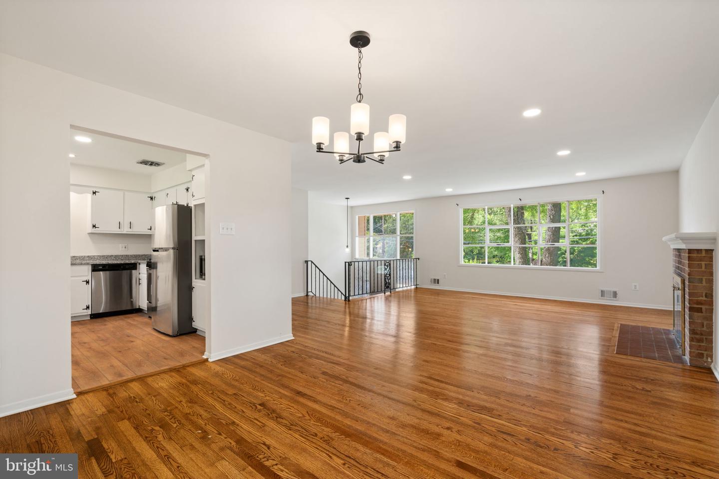 5308 PORTSMOUTH RD, FAIRFAX, Virginia 22032, 5 Bedrooms Bedrooms, ,3 BathroomsBathrooms,Residential,For sale,5308 PORTSMOUTH RD,VAFX2255674 MLS # VAFX2255674