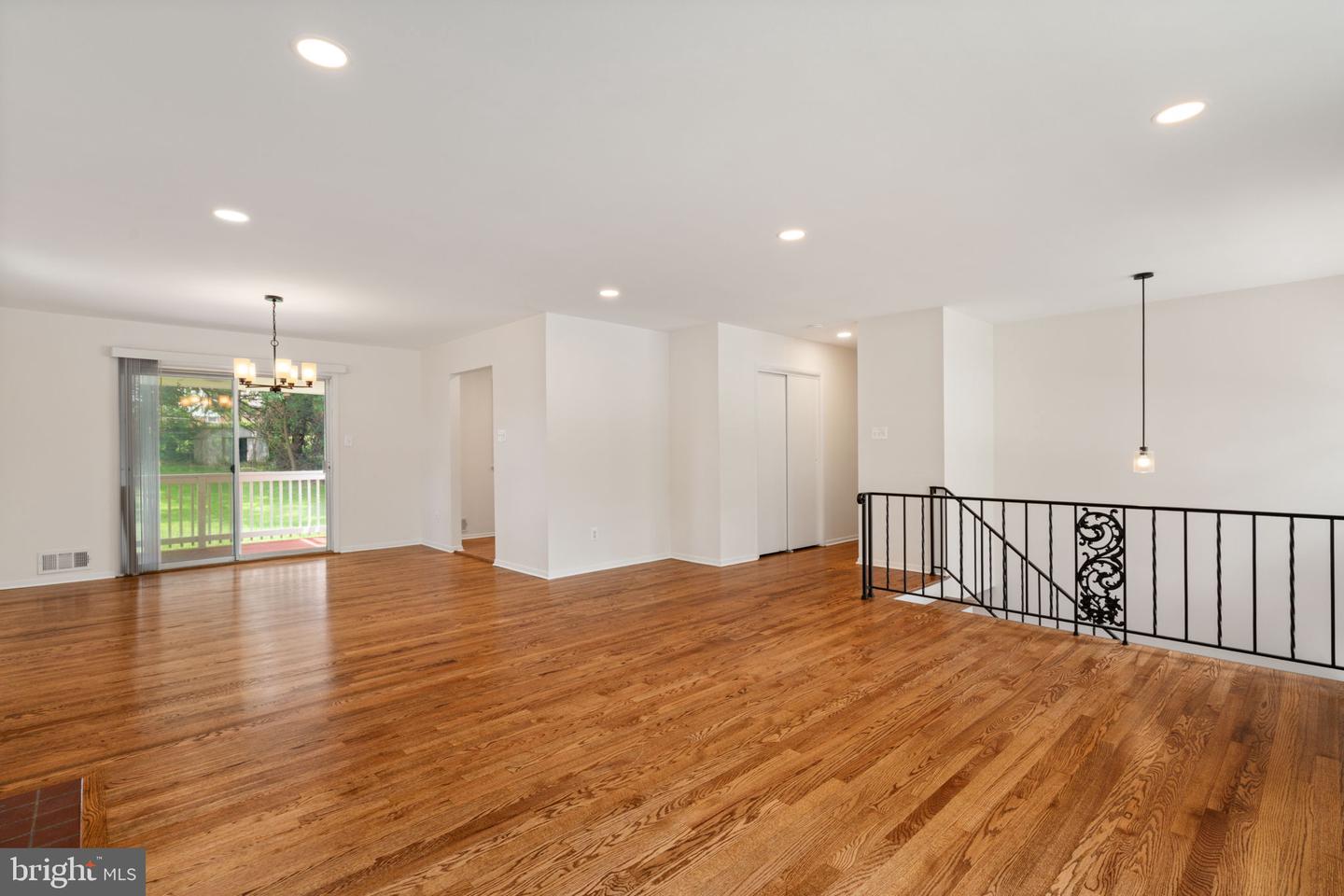 5308 PORTSMOUTH RD, FAIRFAX, Virginia 22032, 5 Bedrooms Bedrooms, ,3 BathroomsBathrooms,Residential,For sale,5308 PORTSMOUTH RD,VAFX2255674 MLS # VAFX2255674