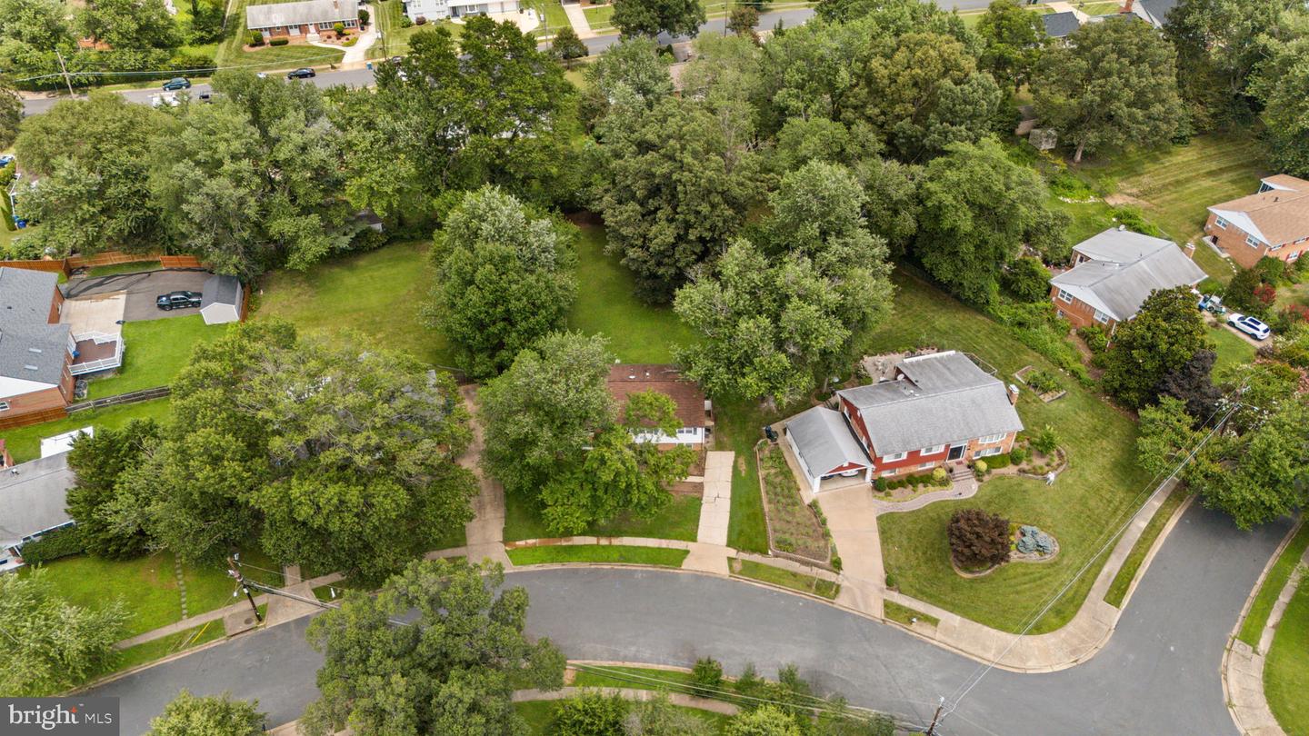 5308 PORTSMOUTH RD, FAIRFAX, Virginia 22032, 5 Bedrooms Bedrooms, ,3 BathroomsBathrooms,Residential,For sale,5308 PORTSMOUTH RD,VAFX2255674 MLS # VAFX2255674