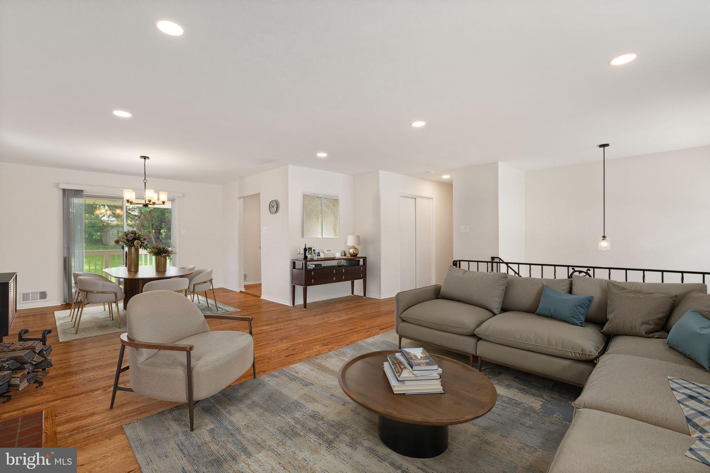 5308 PORTSMOUTH RD, FAIRFAX, Virginia 22032, 5 Bedrooms Bedrooms, ,3 BathroomsBathrooms,Residential,For sale,5308 PORTSMOUTH RD,VAFX2255674 MLS # VAFX2255674