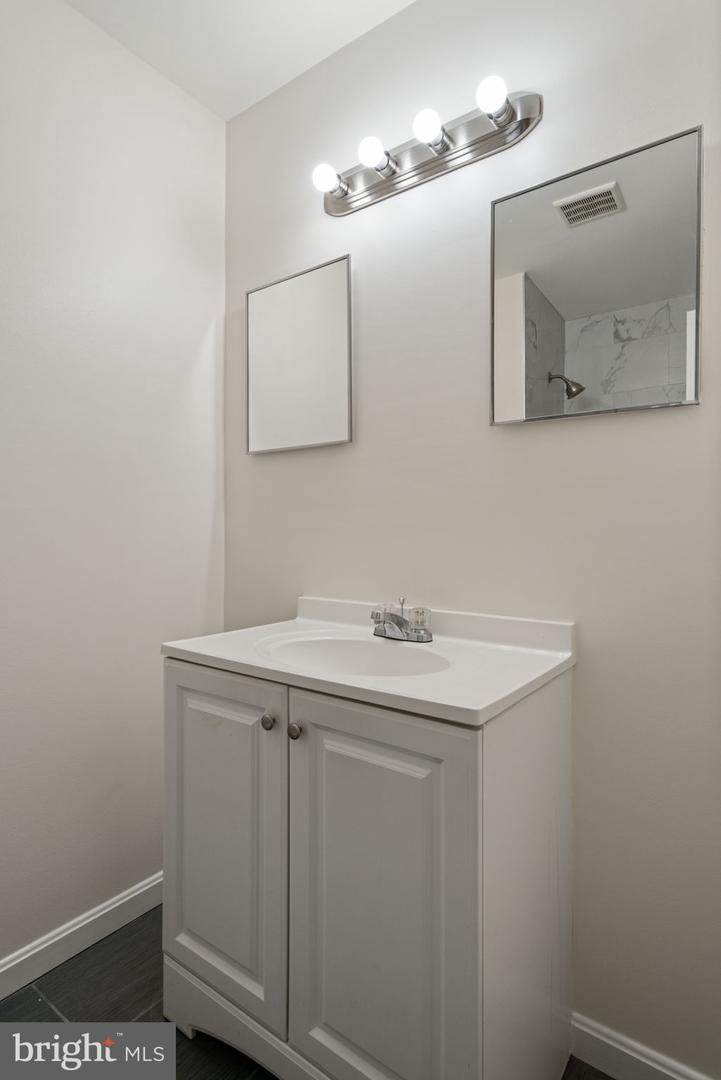 5308 PORTSMOUTH RD, FAIRFAX, Virginia 22032, 5 Bedrooms Bedrooms, ,3 BathroomsBathrooms,Residential,For sale,5308 PORTSMOUTH RD,VAFX2255674 MLS # VAFX2255674