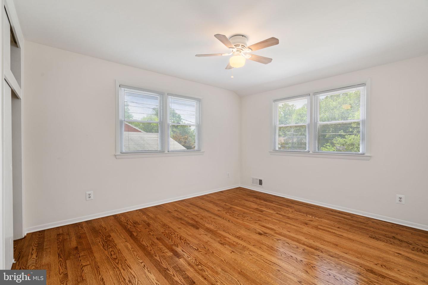 5308 PORTSMOUTH RD, FAIRFAX, Virginia 22032, 5 Bedrooms Bedrooms, ,3 BathroomsBathrooms,Residential,For sale,5308 PORTSMOUTH RD,VAFX2255674 MLS # VAFX2255674