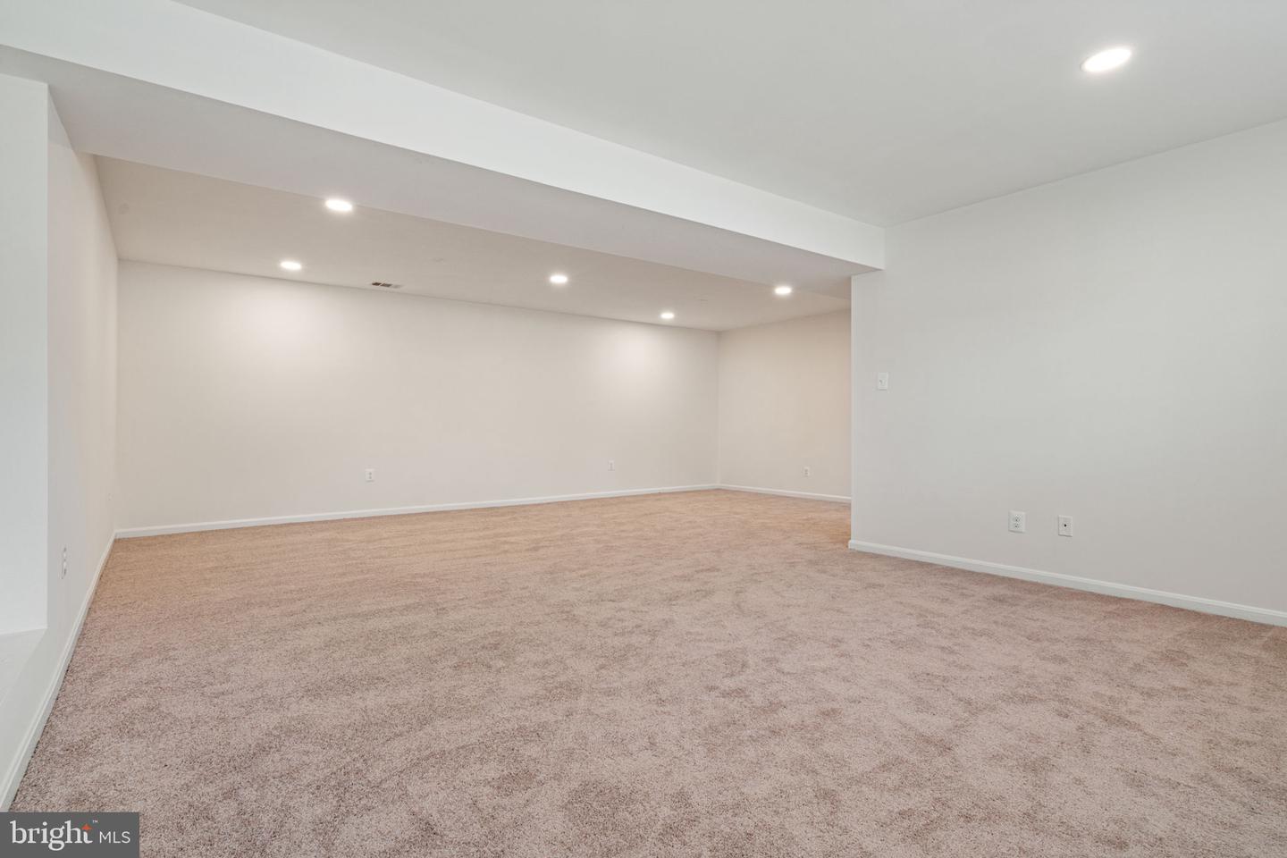5308 PORTSMOUTH RD, FAIRFAX, Virginia 22032, 5 Bedrooms Bedrooms, ,3 BathroomsBathrooms,Residential,For sale,5308 PORTSMOUTH RD,VAFX2255674 MLS # VAFX2255674