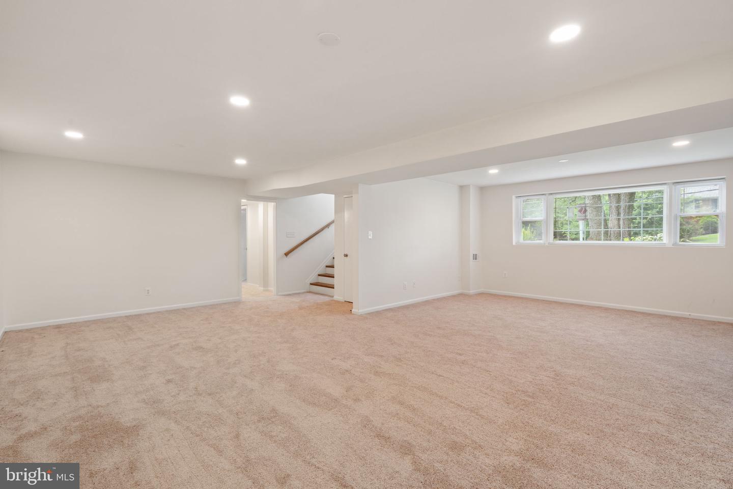 5308 PORTSMOUTH RD, FAIRFAX, Virginia 22032, 5 Bedrooms Bedrooms, ,3 BathroomsBathrooms,Residential,For sale,5308 PORTSMOUTH RD,VAFX2255674 MLS # VAFX2255674