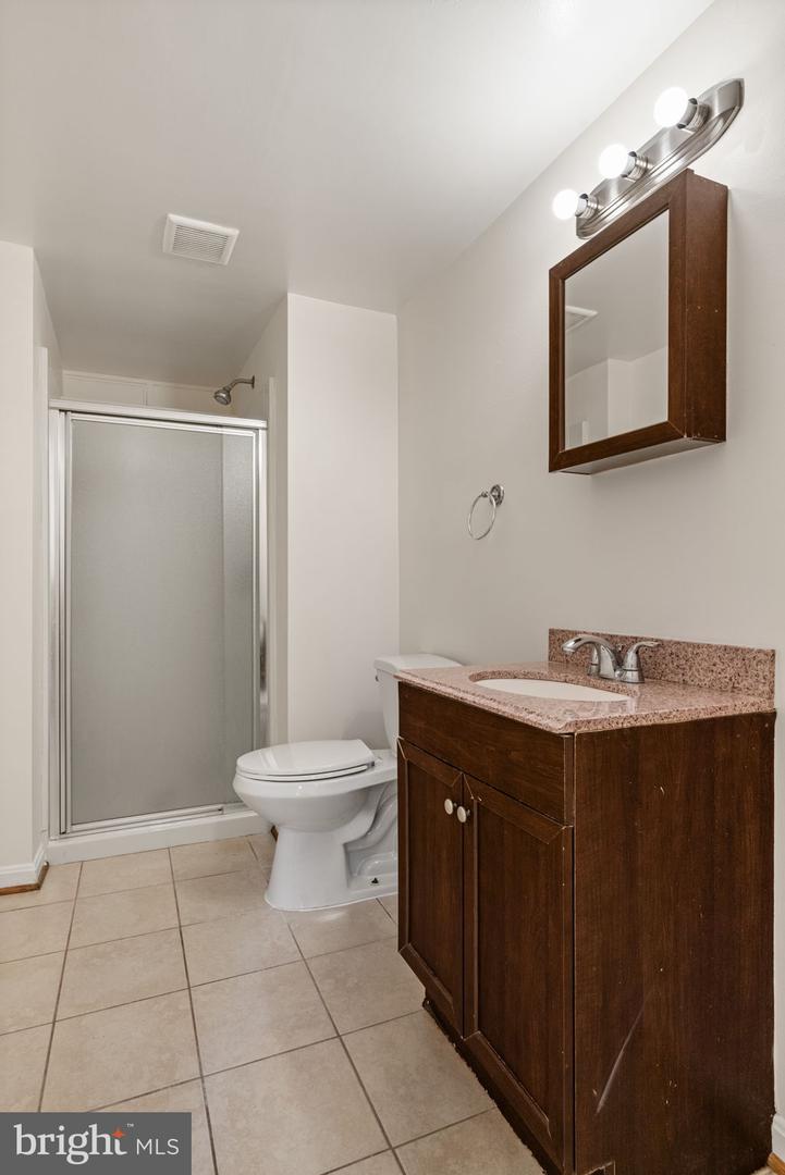 5308 PORTSMOUTH RD, FAIRFAX, Virginia 22032, 5 Bedrooms Bedrooms, ,3 BathroomsBathrooms,Residential,For sale,5308 PORTSMOUTH RD,VAFX2255674 MLS # VAFX2255674