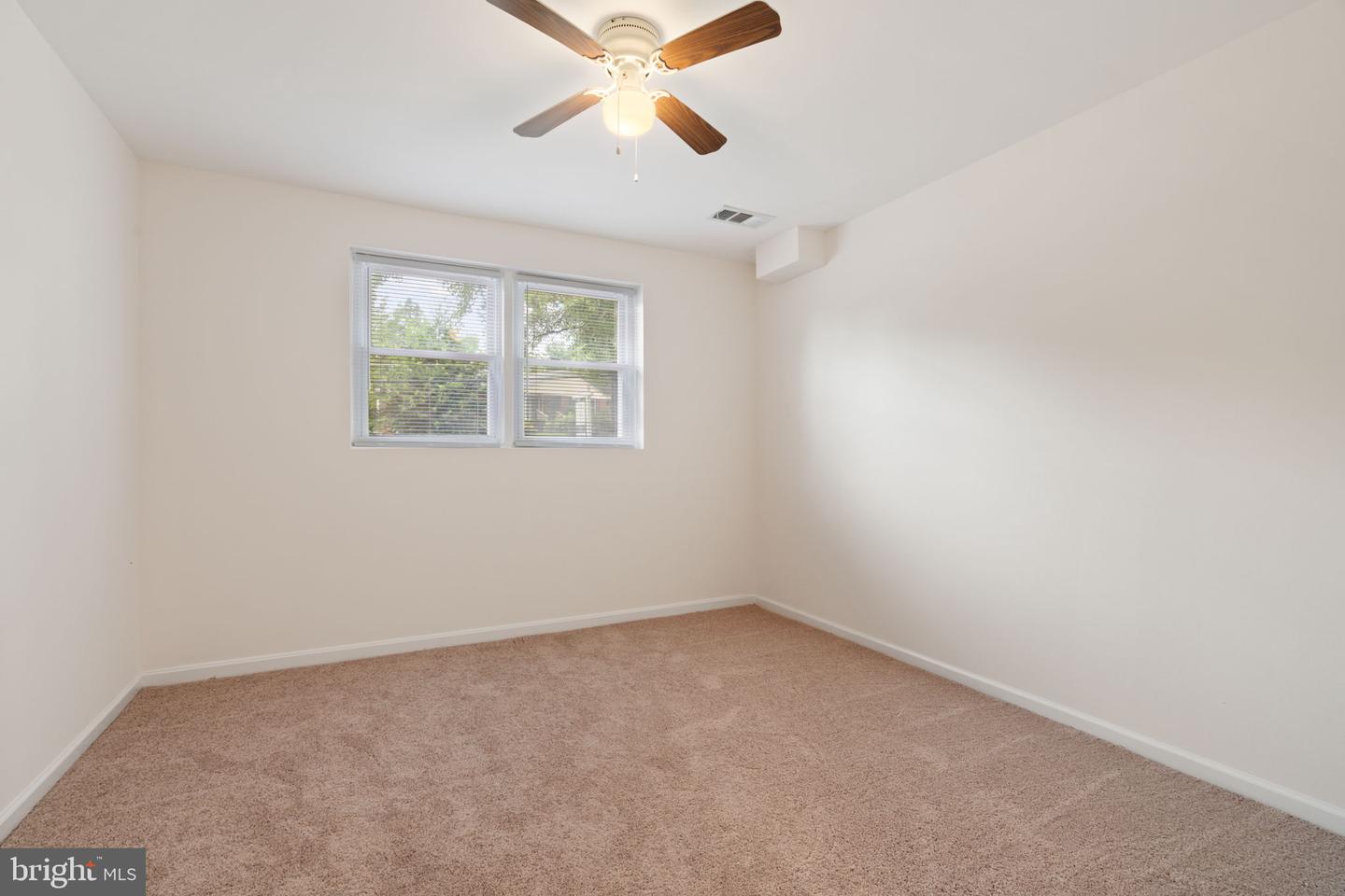5308 PORTSMOUTH RD, FAIRFAX, Virginia 22032, 5 Bedrooms Bedrooms, ,3 BathroomsBathrooms,Residential,For sale,5308 PORTSMOUTH RD,VAFX2255674 MLS # VAFX2255674