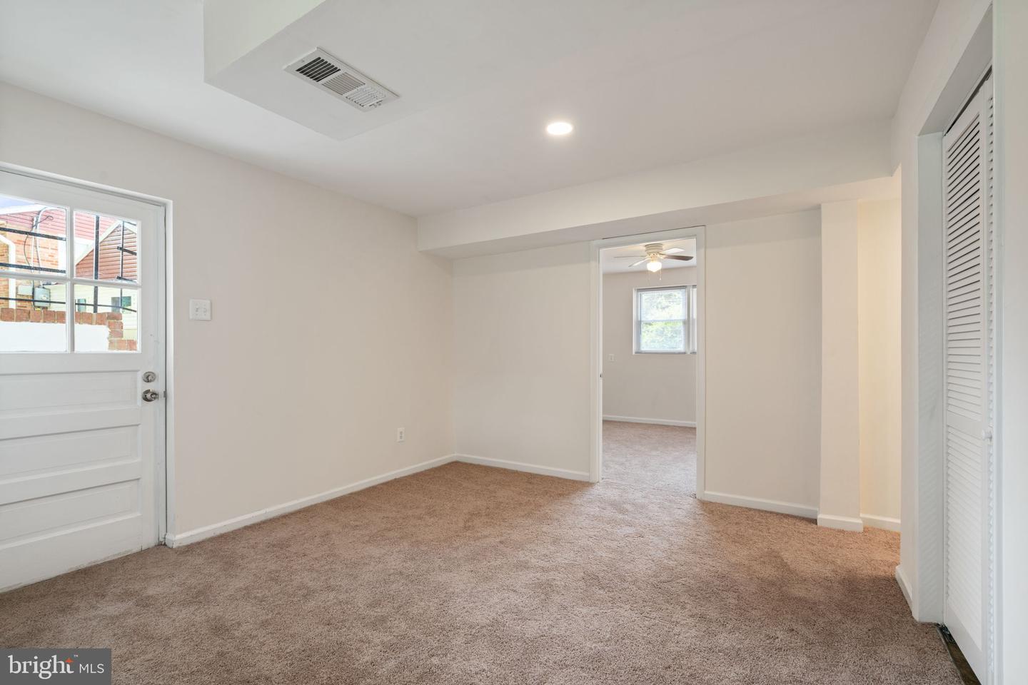 5308 PORTSMOUTH RD, FAIRFAX, Virginia 22032, 5 Bedrooms Bedrooms, ,3 BathroomsBathrooms,Residential,For sale,5308 PORTSMOUTH RD,VAFX2255674 MLS # VAFX2255674