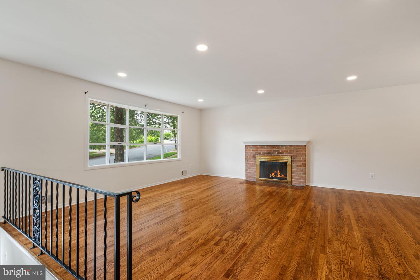 5308 PORTSMOUTH RD, FAIRFAX, Virginia 22032, 5 Bedrooms Bedrooms, ,3 BathroomsBathrooms,Residential,For sale,5308 PORTSMOUTH RD,VAFX2255674 MLS # VAFX2255674