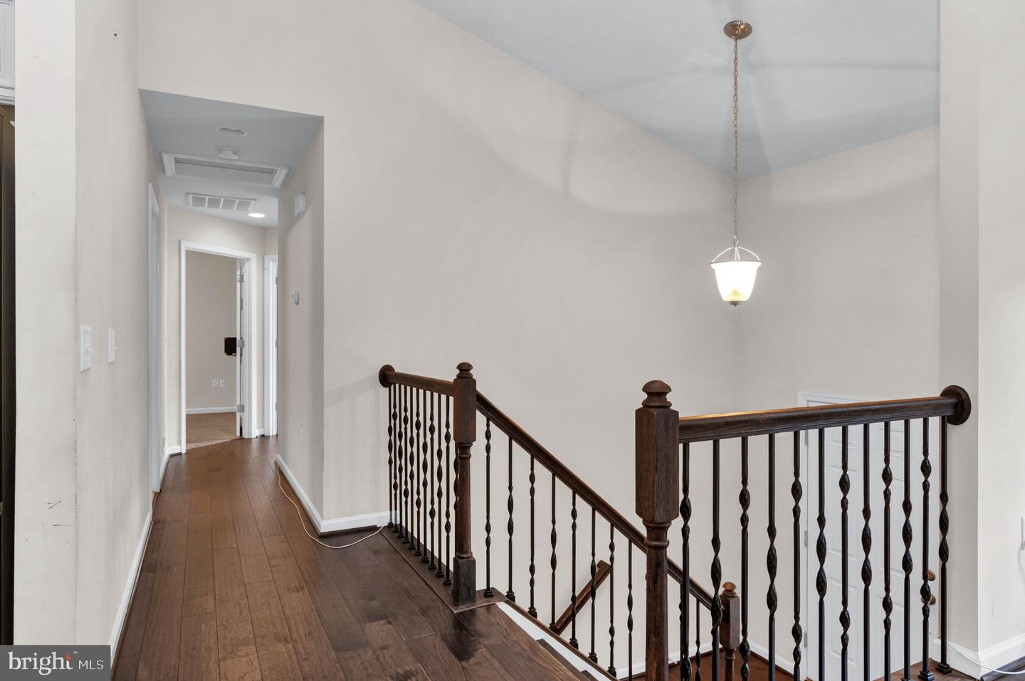 216 MINUTE MAN DR, RUTHER GLEN, Virginia 22546, 4 Bedrooms Bedrooms, 11 Rooms Rooms,3 BathroomsBathrooms,Residential,For sale,216 MINUTE MAN DR,VACV2008518 MLS # VACV2008518