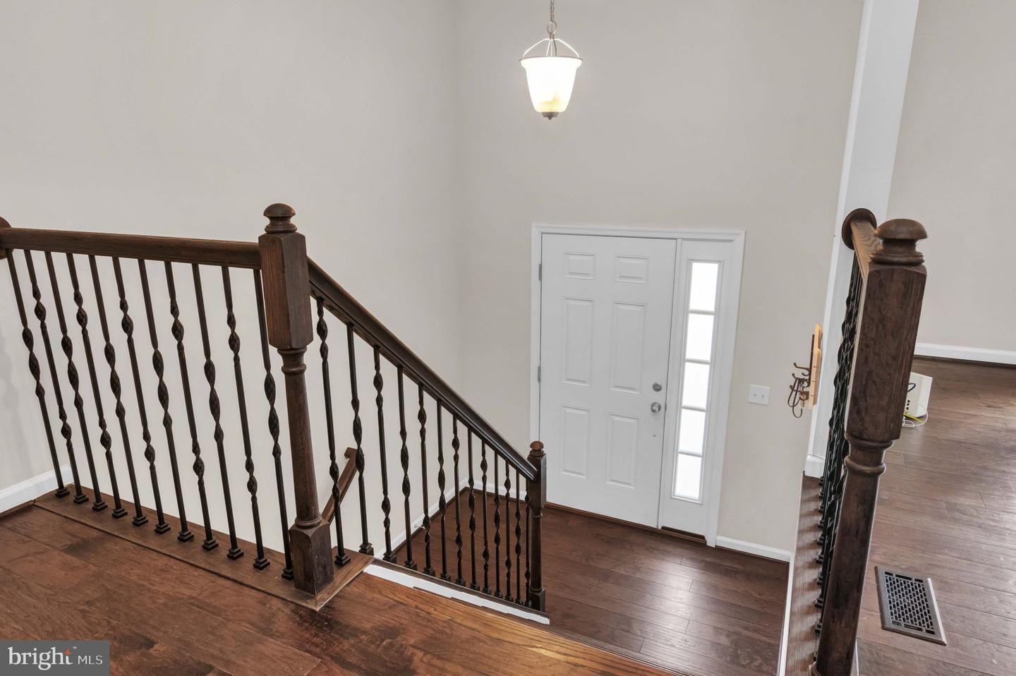 216 MINUTE MAN DR, RUTHER GLEN, Virginia 22546, 4 Bedrooms Bedrooms, 11 Rooms Rooms,3 BathroomsBathrooms,Residential,For sale,216 MINUTE MAN DR,VACV2008518 MLS # VACV2008518