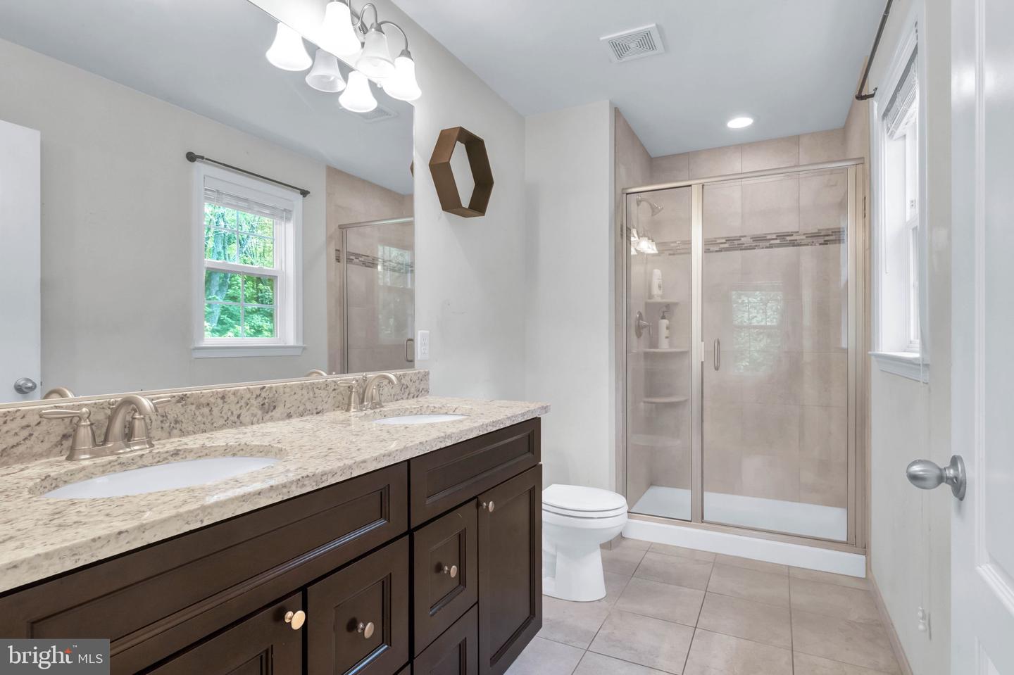216 MINUTE MAN DR, RUTHER GLEN, Virginia 22546, 4 Bedrooms Bedrooms, 11 Rooms Rooms,3 BathroomsBathrooms,Residential,For sale,216 MINUTE MAN DR,VACV2008518 MLS # VACV2008518
