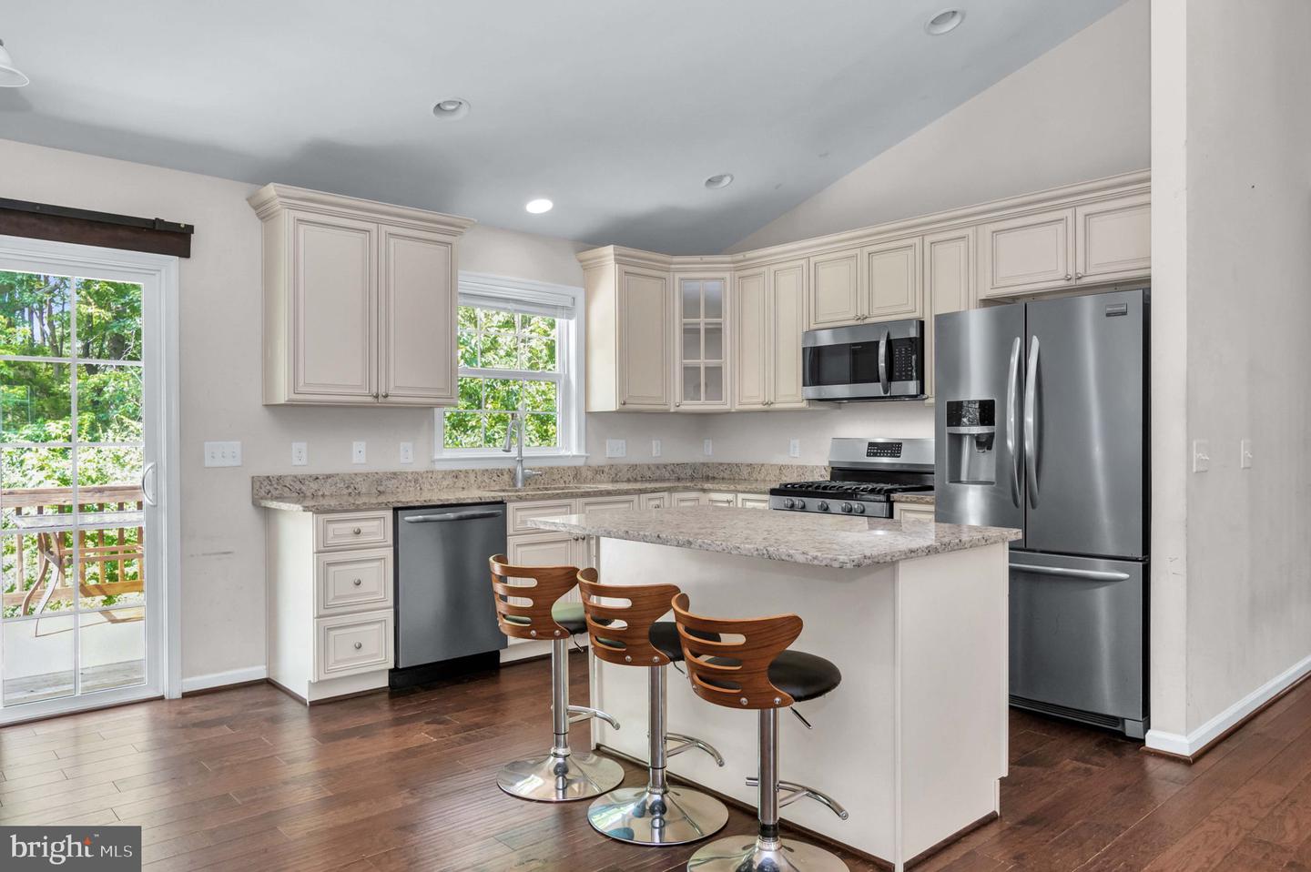 216 MINUTE MAN DR, RUTHER GLEN, Virginia 22546, 4 Bedrooms Bedrooms, 11 Rooms Rooms,3 BathroomsBathrooms,Residential,For sale,216 MINUTE MAN DR,VACV2008518 MLS # VACV2008518