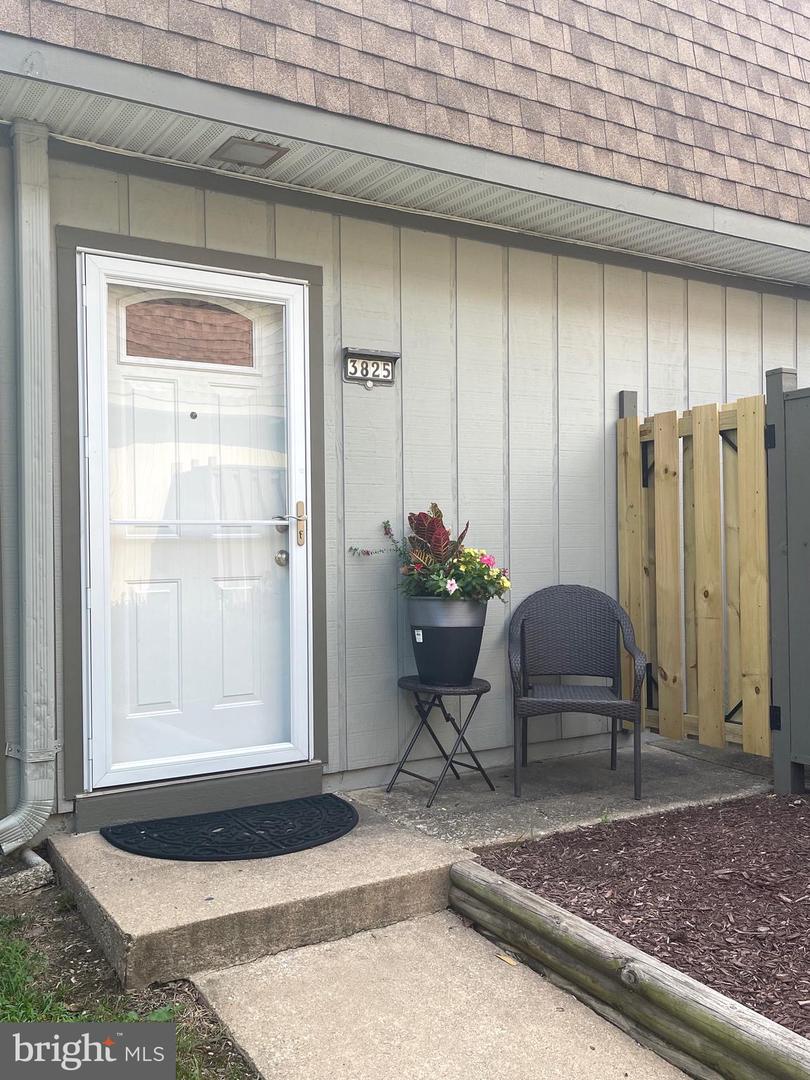3825 MIRAMONTE PL #108B, ALEXANDRIA, Virginia 22309, 3 Bedrooms Bedrooms, ,2 BathroomsBathrooms,Residential,For sale,3825 MIRAMONTE PL #108B,VAFX2255742 MLS # VAFX2255742