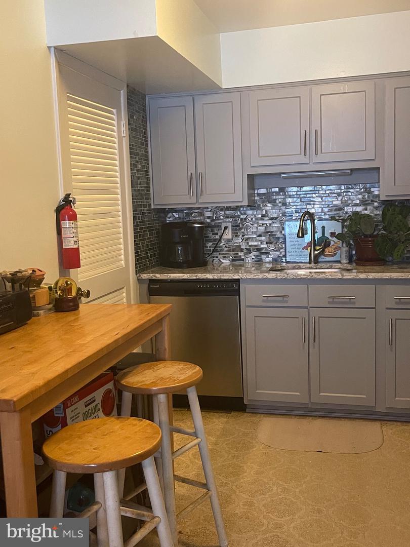 3825 MIRAMONTE PL #108B, ALEXANDRIA, Virginia 22309, 3 Bedrooms Bedrooms, ,2 BathroomsBathrooms,Residential,For sale,3825 MIRAMONTE PL #108B,VAFX2255742 MLS # VAFX2255742