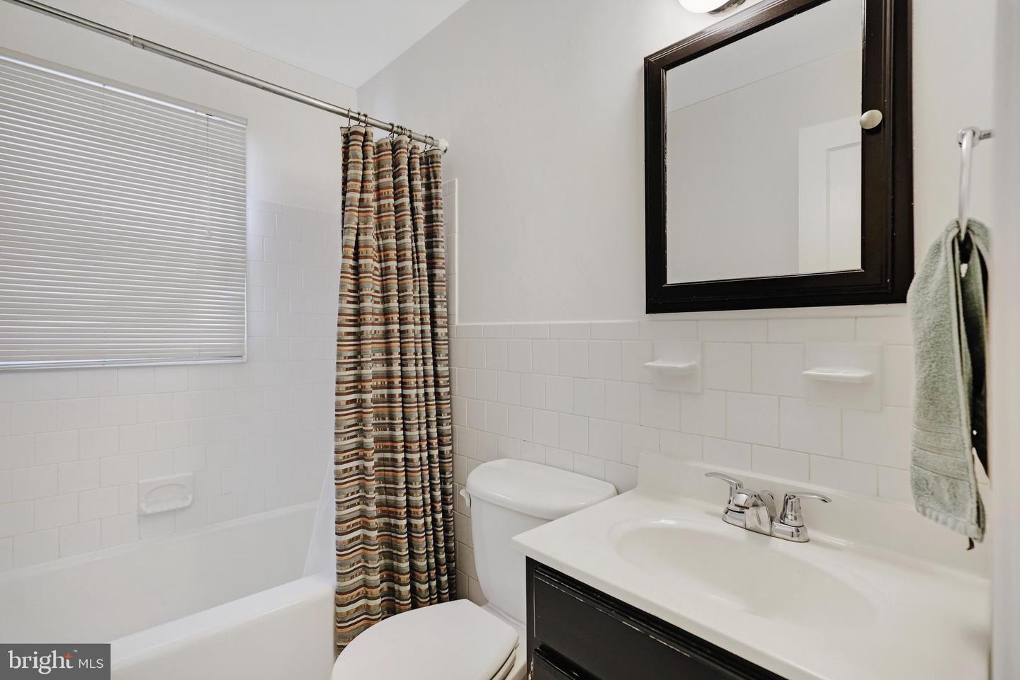 5726 N KINGS HWY, ALEXANDRIA, Virginia 22303, 4 Bedrooms Bedrooms, ,2 BathroomsBathrooms,Residential,For sale,5726 N KINGS HWY,VAFX2255772 MLS # VAFX2255772