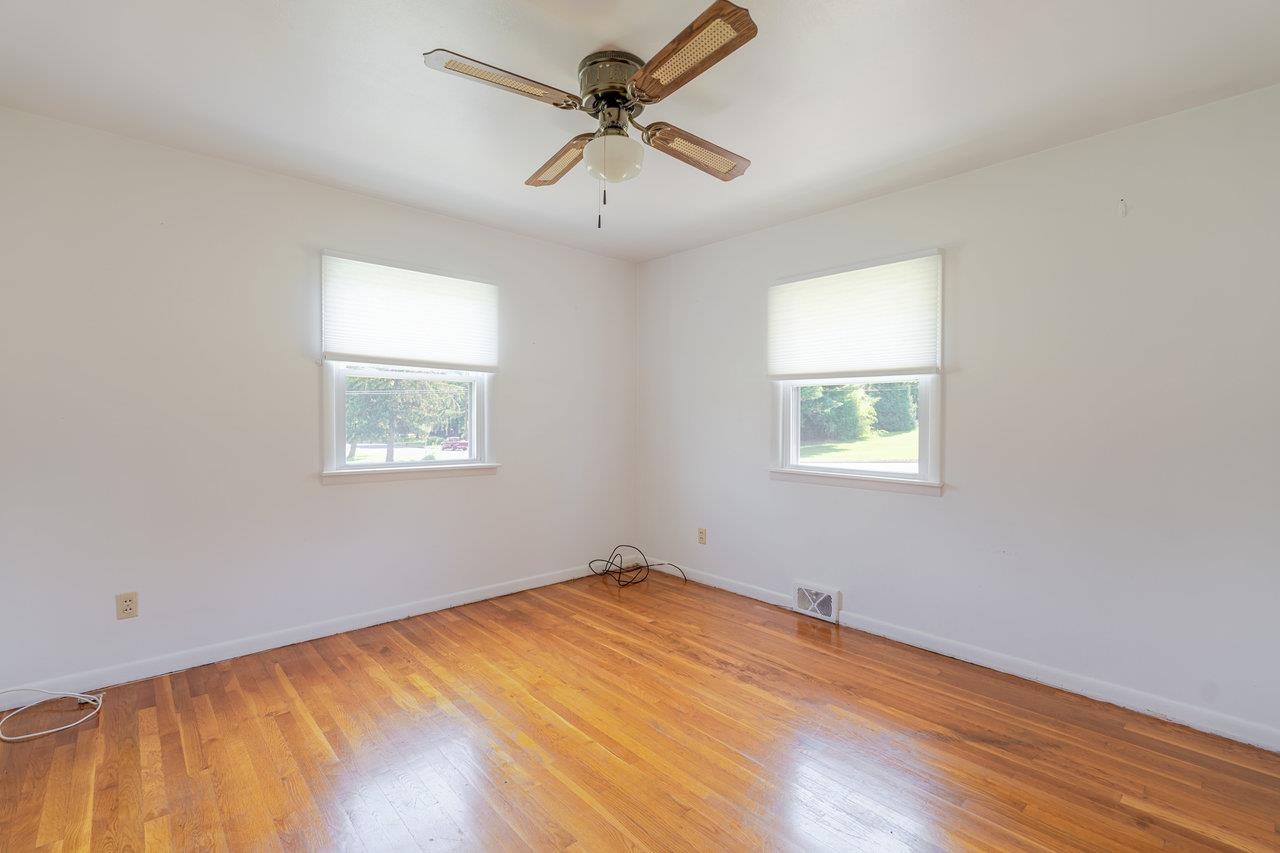 780 BROADVIEW DR, HARRISONBURG, Virginia 22802, 3 Bedrooms Bedrooms, ,1 BathroomBathrooms,Residential,780 BROADVIEW DR,667055 MLS # 667055