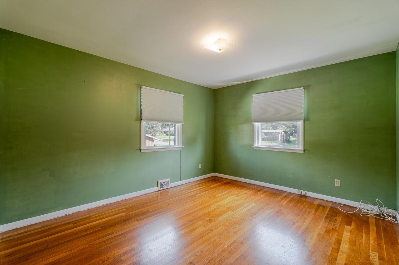 780 BROADVIEW DR, HARRISONBURG, Virginia 22802, 3 Bedrooms Bedrooms, ,1 BathroomBathrooms,Residential,780 BROADVIEW DR,667055 MLS # 667055