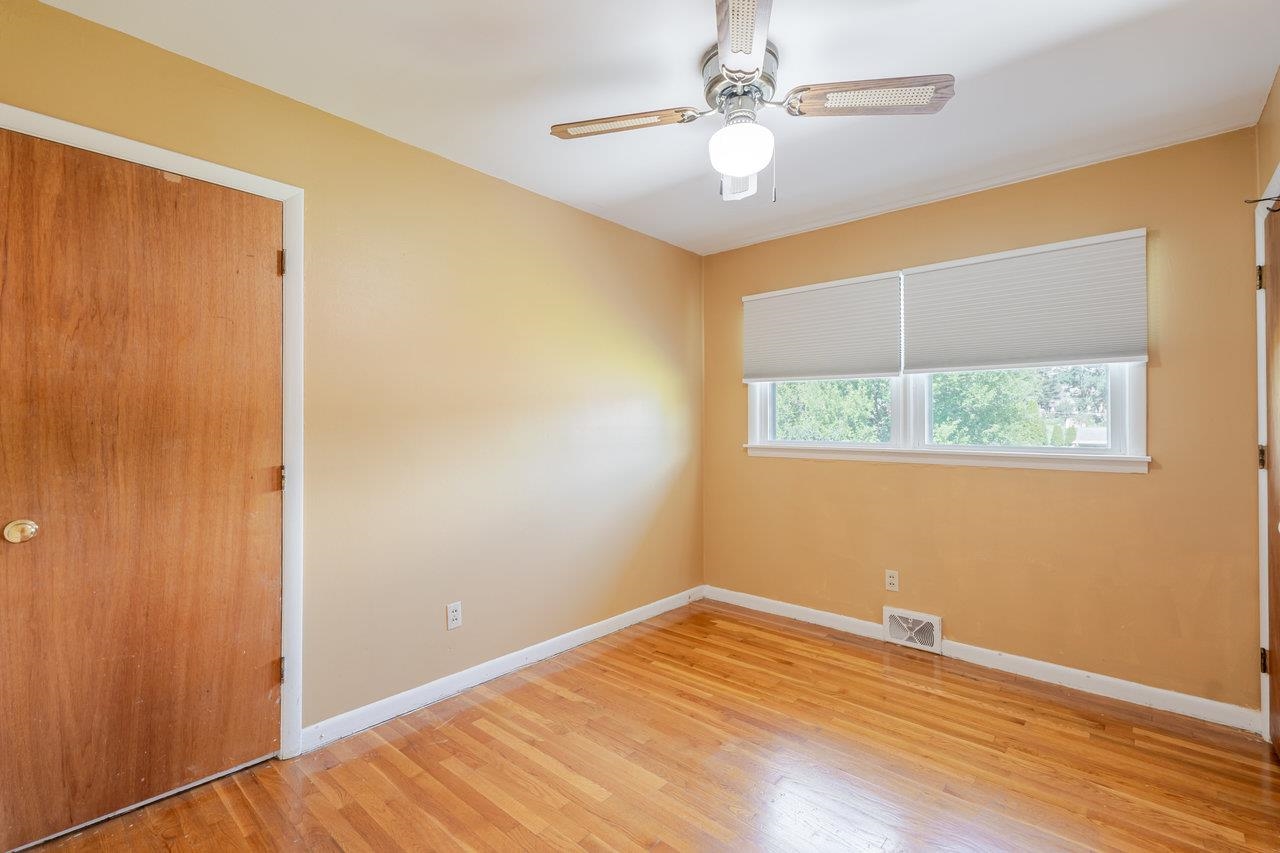780 BROADVIEW DR, HARRISONBURG, Virginia 22802, 3 Bedrooms Bedrooms, ,1 BathroomBathrooms,Residential,780 BROADVIEW DR,667055 MLS # 667055