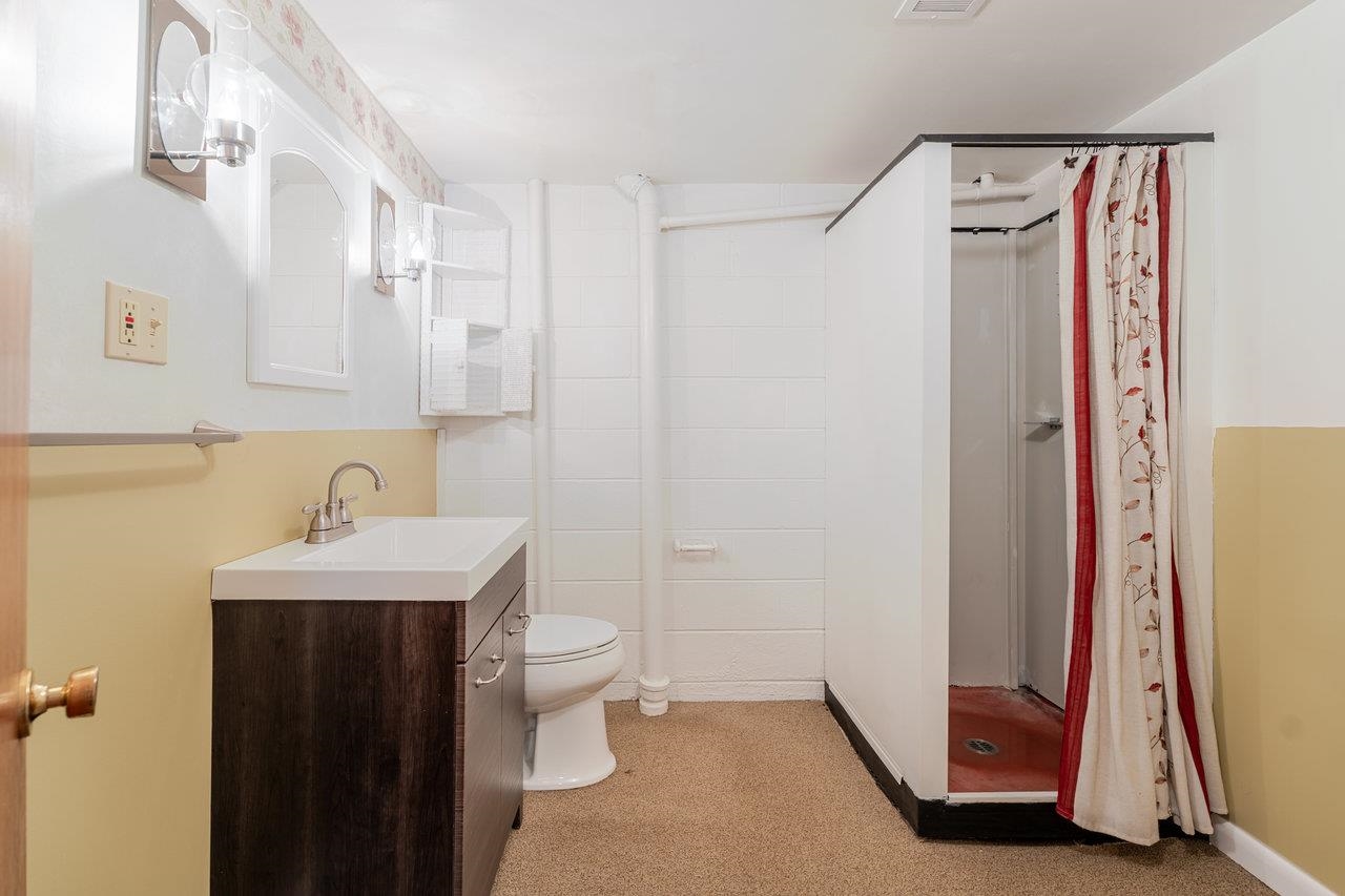 780 BROADVIEW DR, HARRISONBURG, Virginia 22802, 3 Bedrooms Bedrooms, ,1 BathroomBathrooms,Residential,780 BROADVIEW DR,667055 MLS # 667055