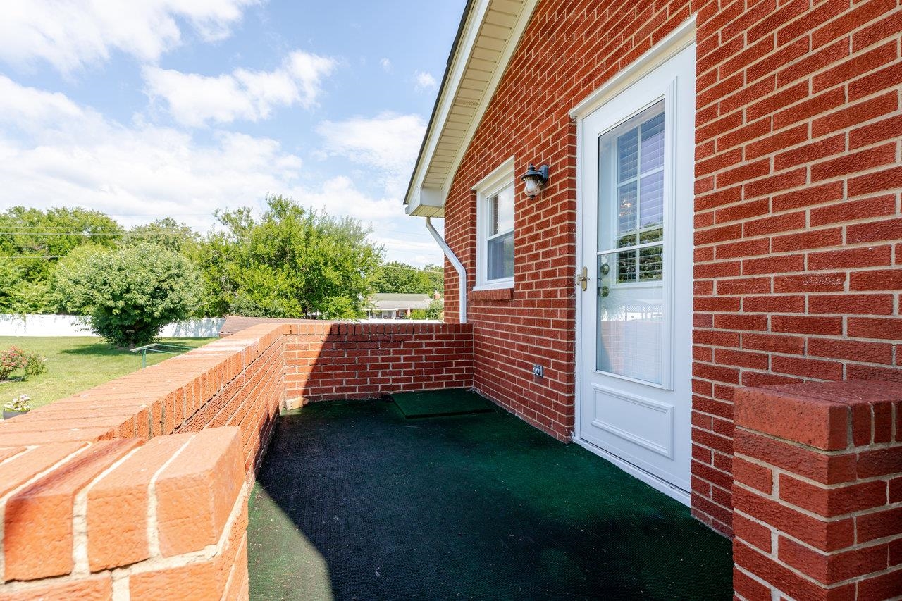 780 BROADVIEW DR, HARRISONBURG, Virginia 22802, 3 Bedrooms Bedrooms, ,1 BathroomBathrooms,Residential,780 BROADVIEW DR,667055 MLS # 667055